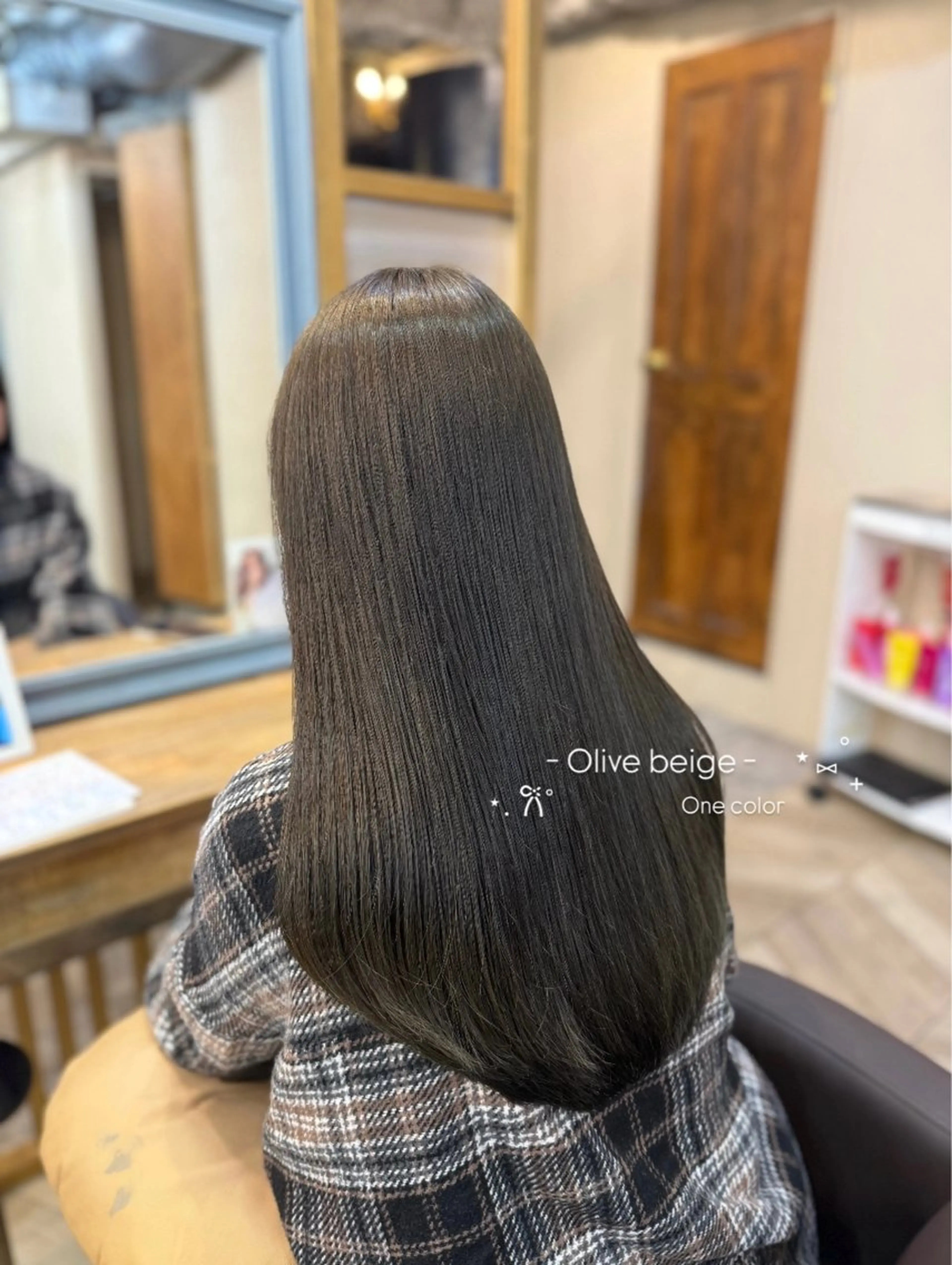 【当日予約◎】ワンカラー＋🎀Aujuaトリートメント🎀の写真