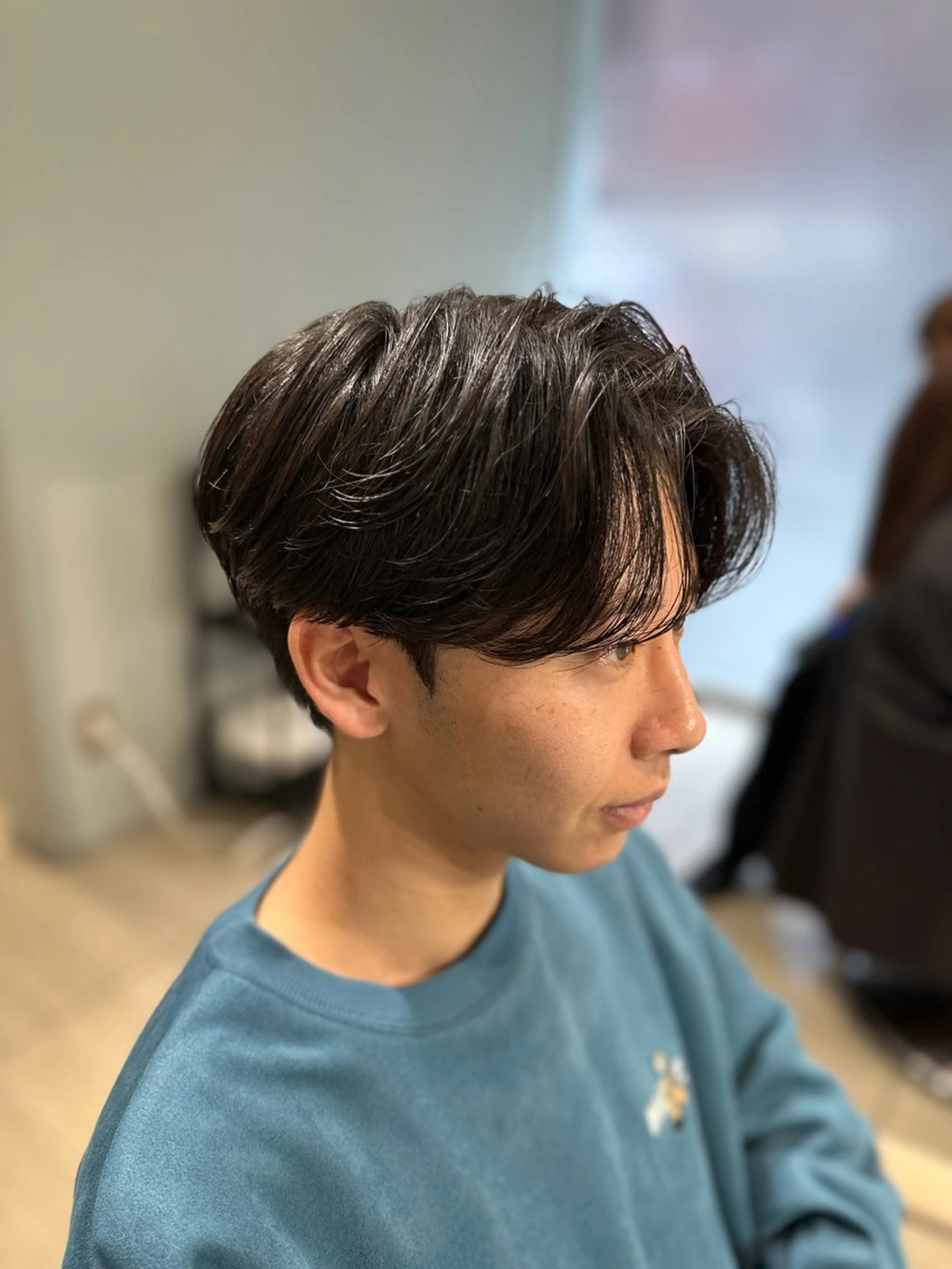 ショート メンズ センターパート カット ダウンパーマ/カルマ パーマ/大阪韓国ヘアのヘアスタイル