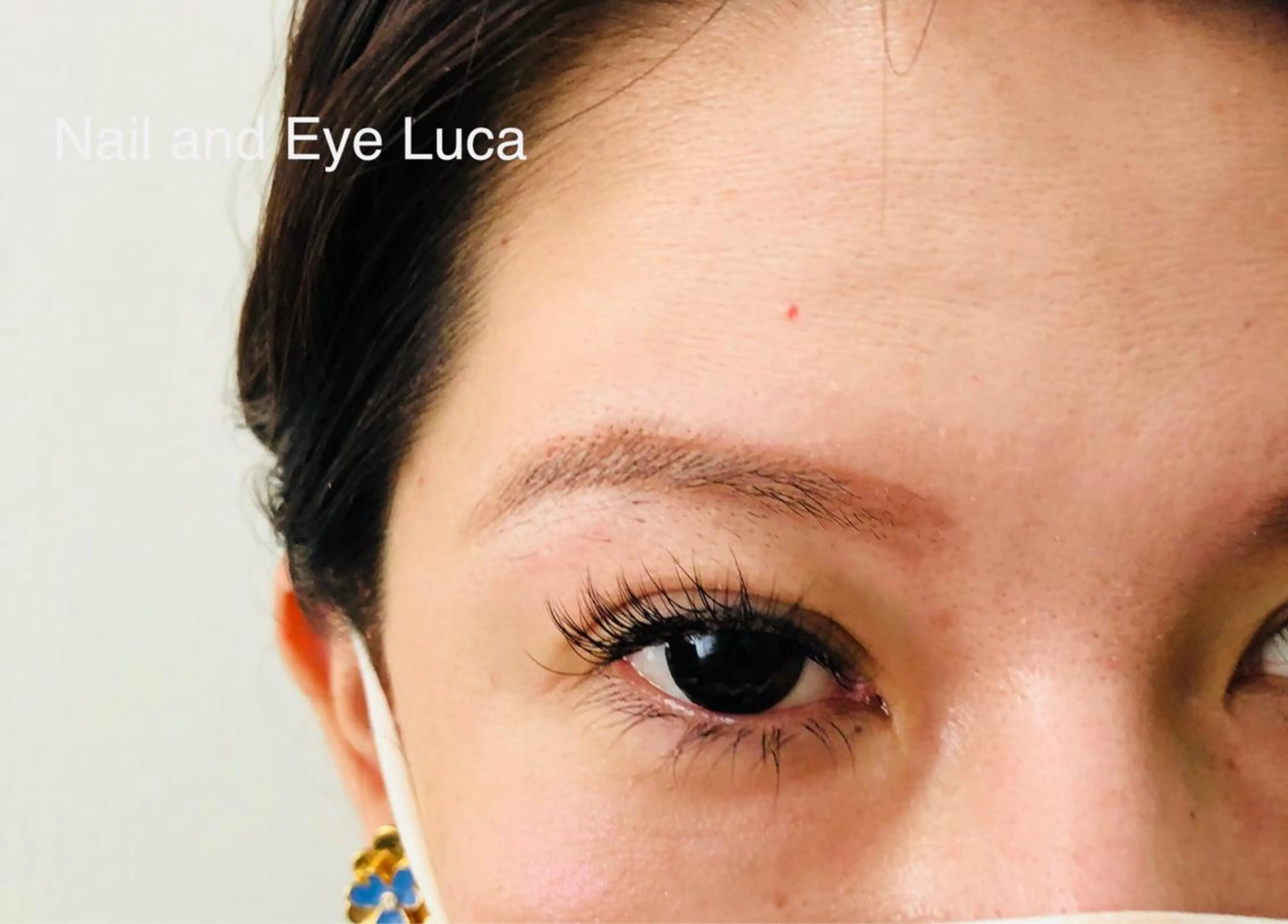 マツエク・マツパ Cカール NailandEye Lucaの眉毛・アイブロウイメージ