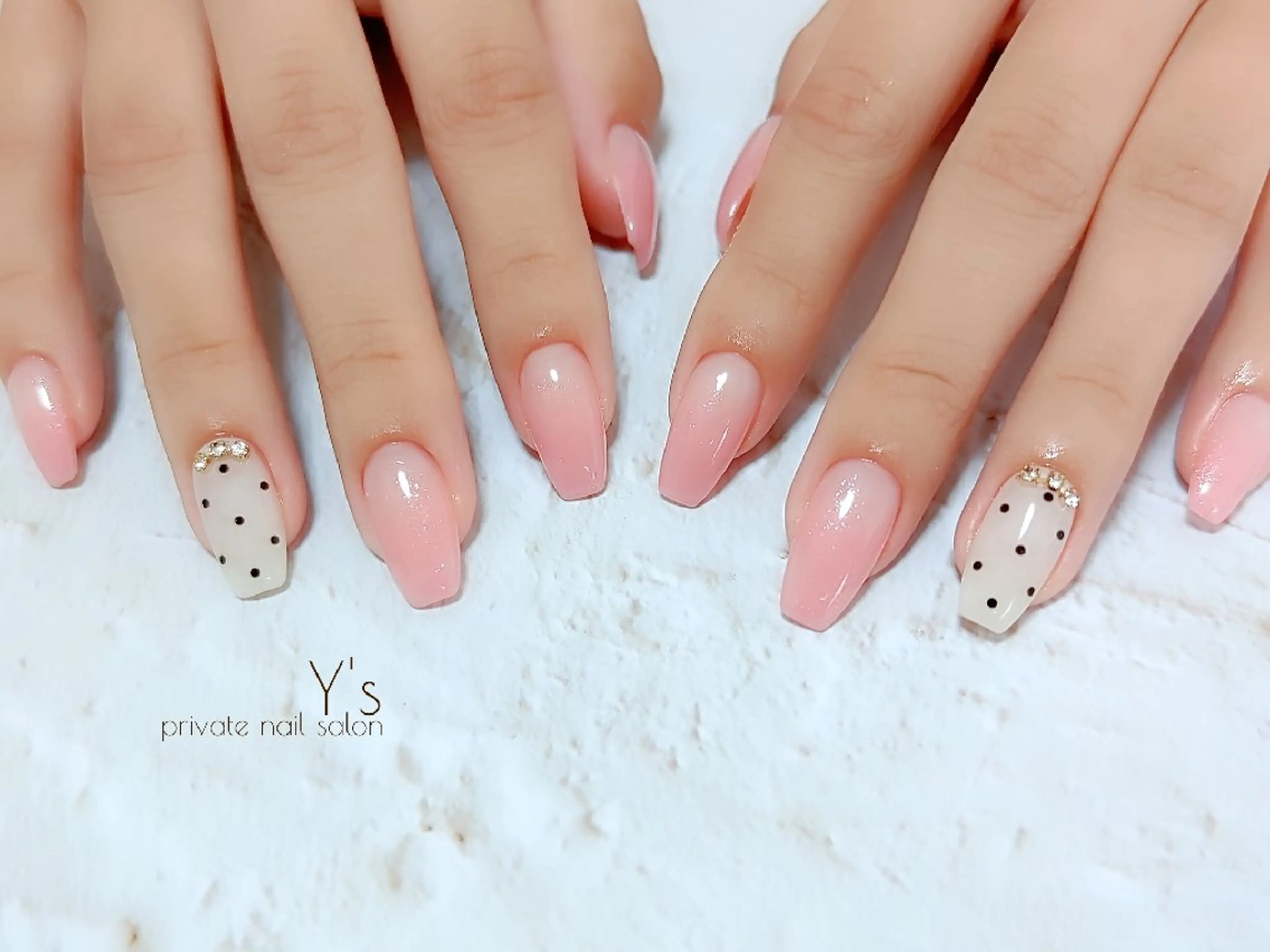 ネイル グラデーション ハンドネイル YUMI NAGAI  のネイルデザイン