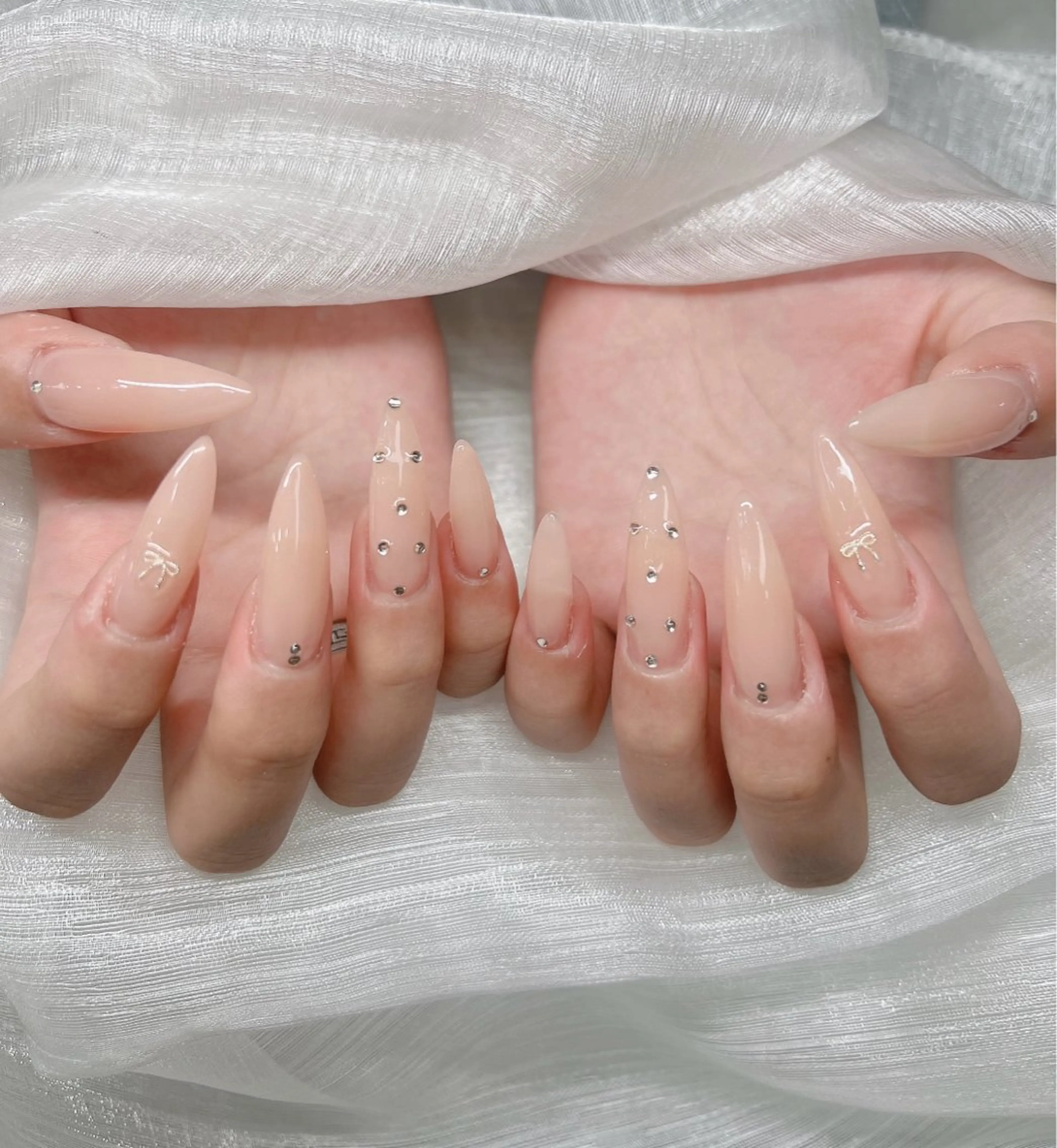 ネイル 長さ出し グラデーション 卒業式 キラキラネイル マグネットネイル ハンドネイル Lee Nails チップ長さだし専門店のネイルデザイン