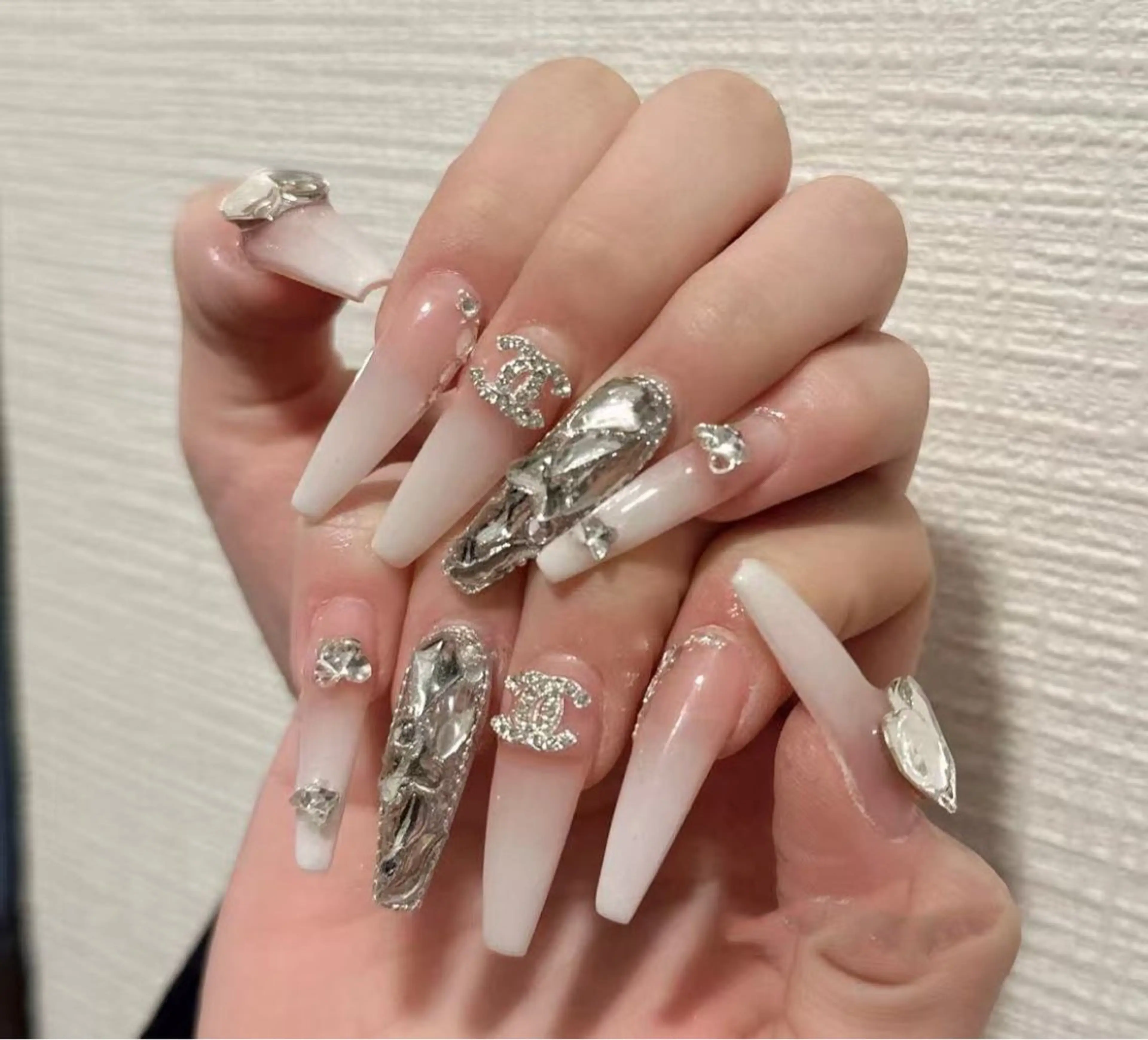 🎀🉐チッブ長さ出し+パツ２個の写真