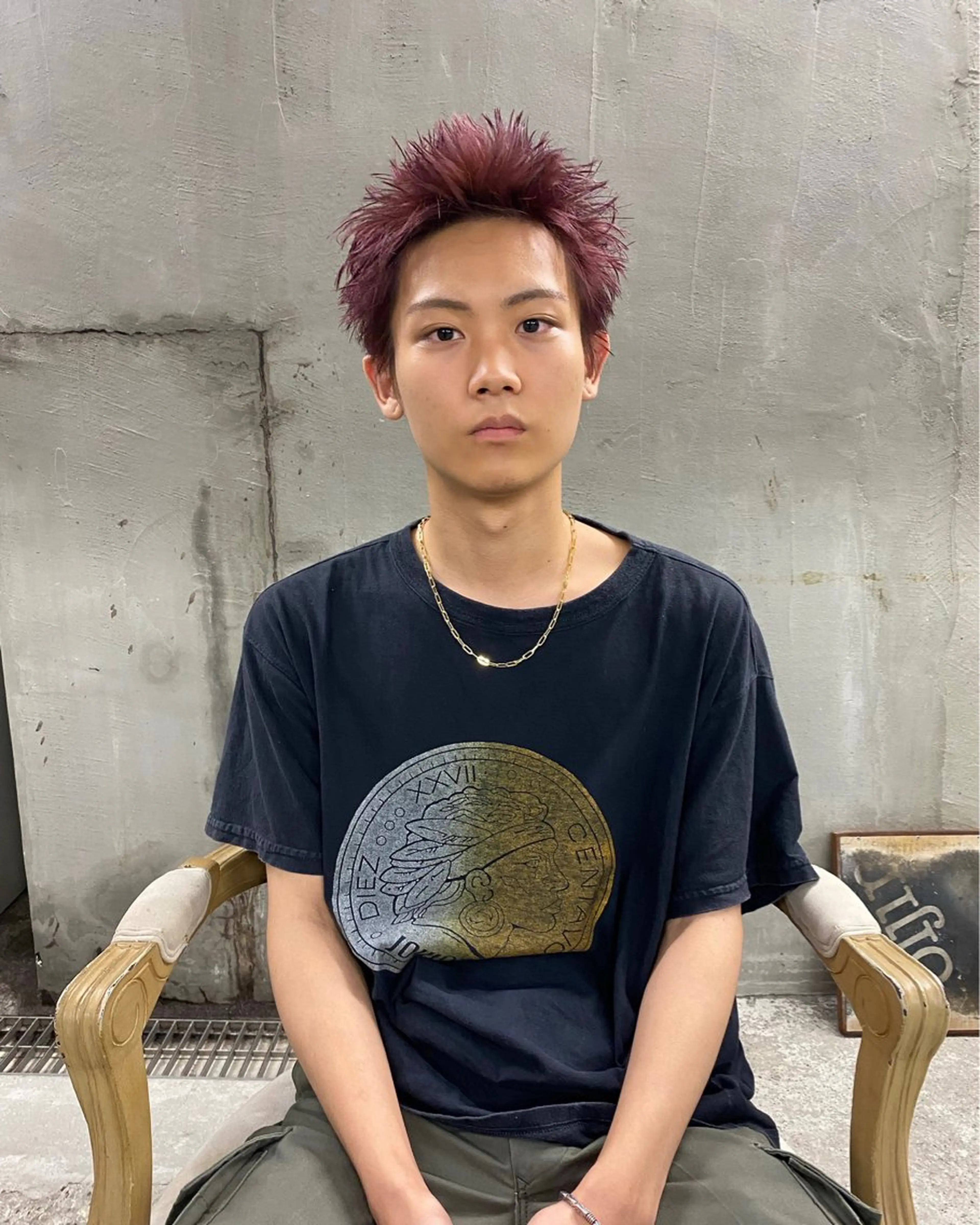 ショート カラー メンズ スパイキーショート レッドカラー ショートヘア カット ヘアカラー パーマ、髪質改善 カズマのヘアスタイル