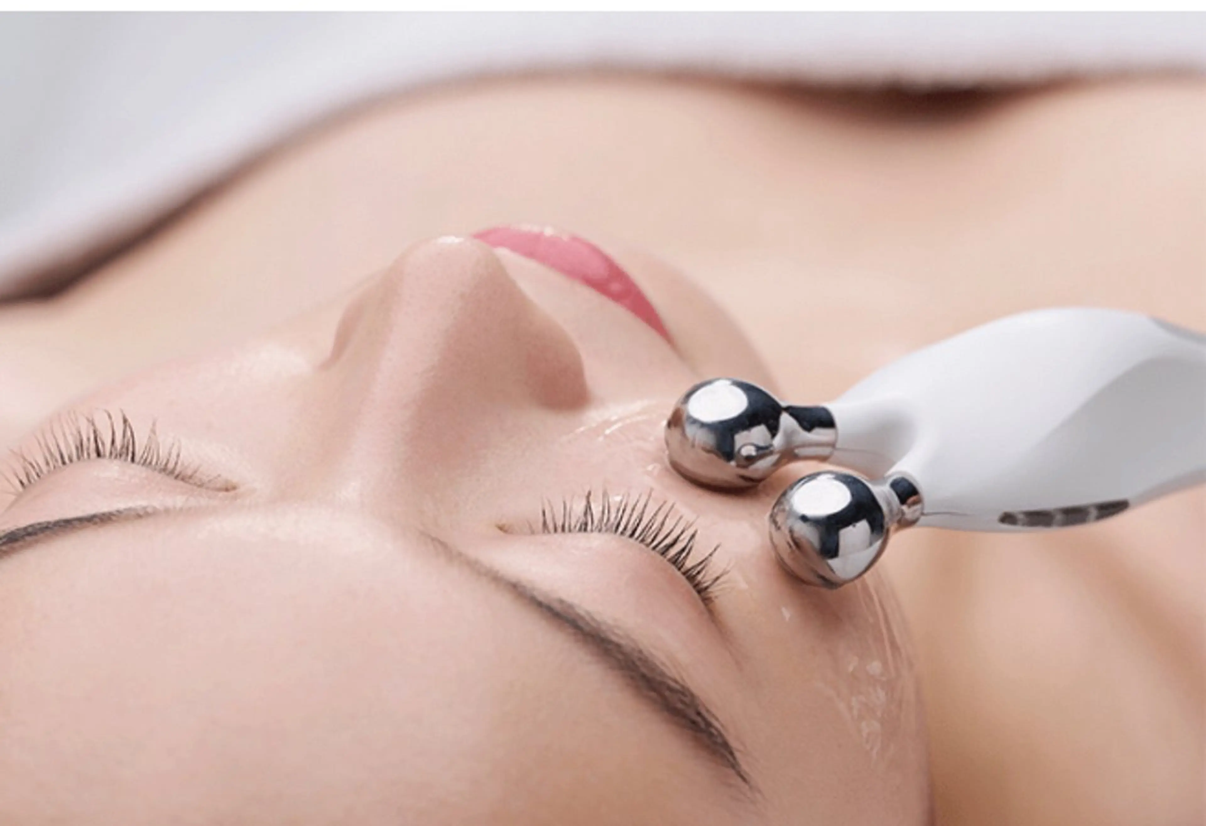 Pola R-isa 南船場所属・フェイシャルエステ/ ピーリング/Polaのエステ・リラクイメージ