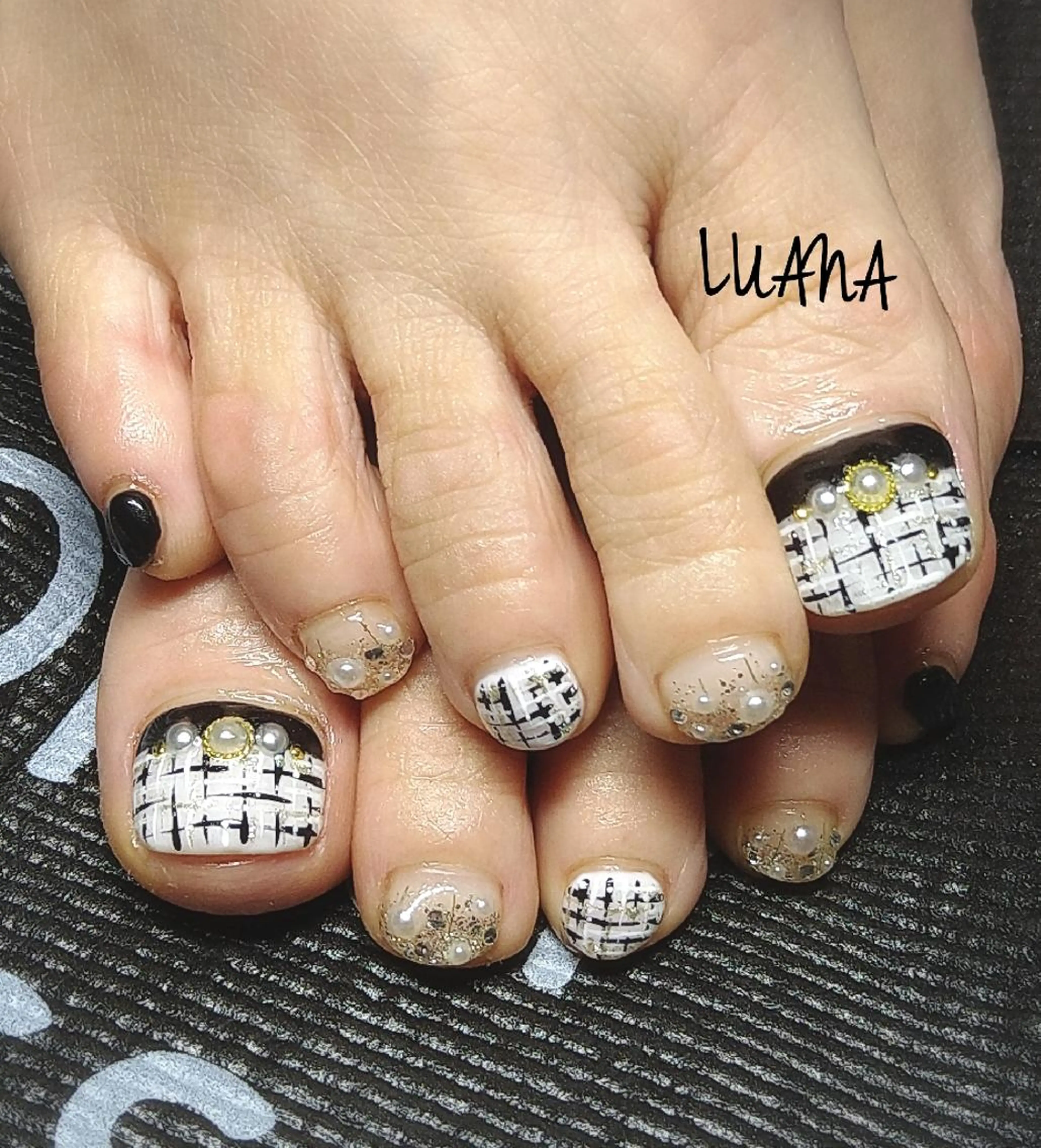 ネイル フットネイル LUANA  TAKAHASHIのネイルデザイン