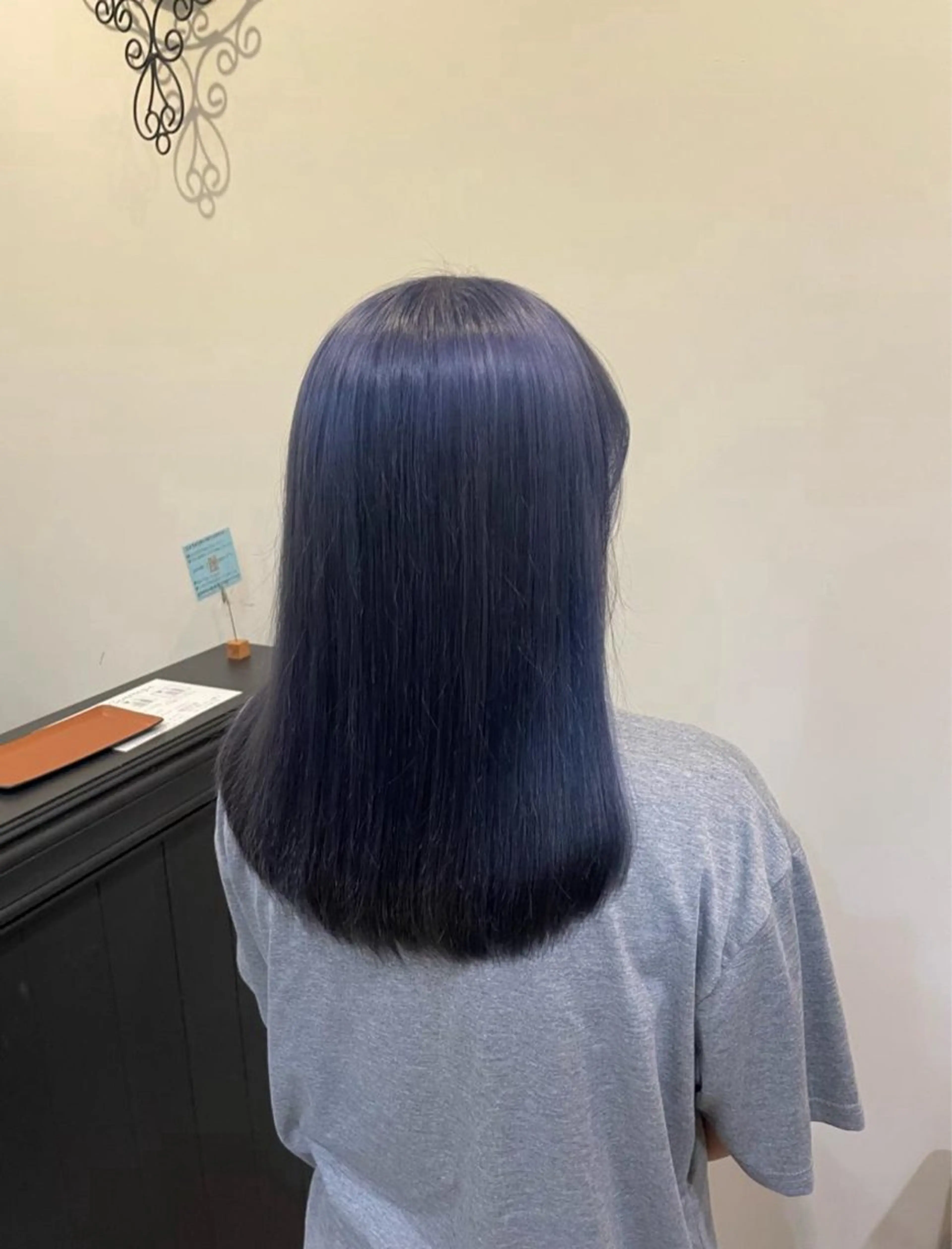 ミディアム カラー 松尾 遥花のヘアスタイル