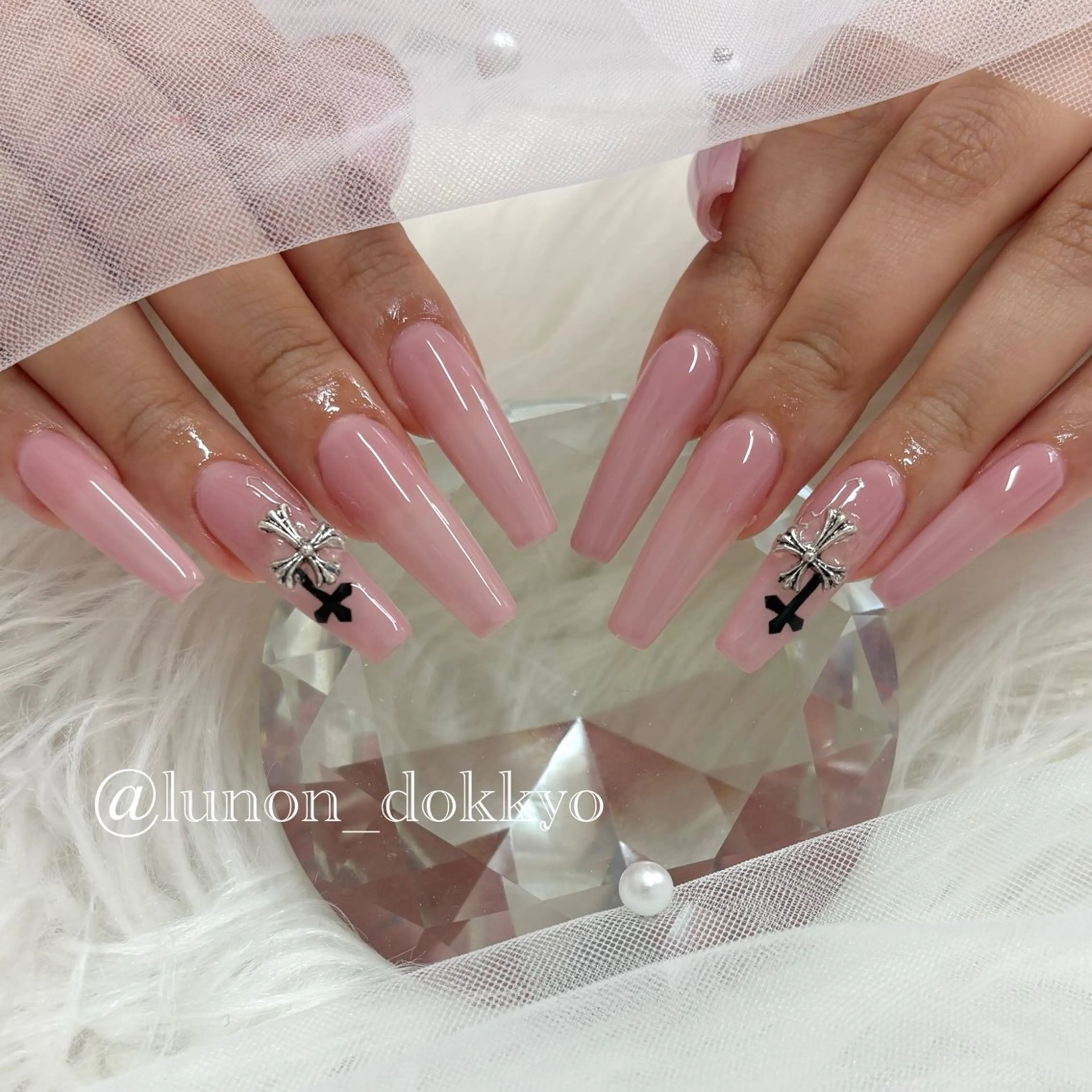ネイル ハンドネイル NAILSALON LUNON 獨協大学前駅店所属・LUNON 獨協大学前駅店のネイルデザイン