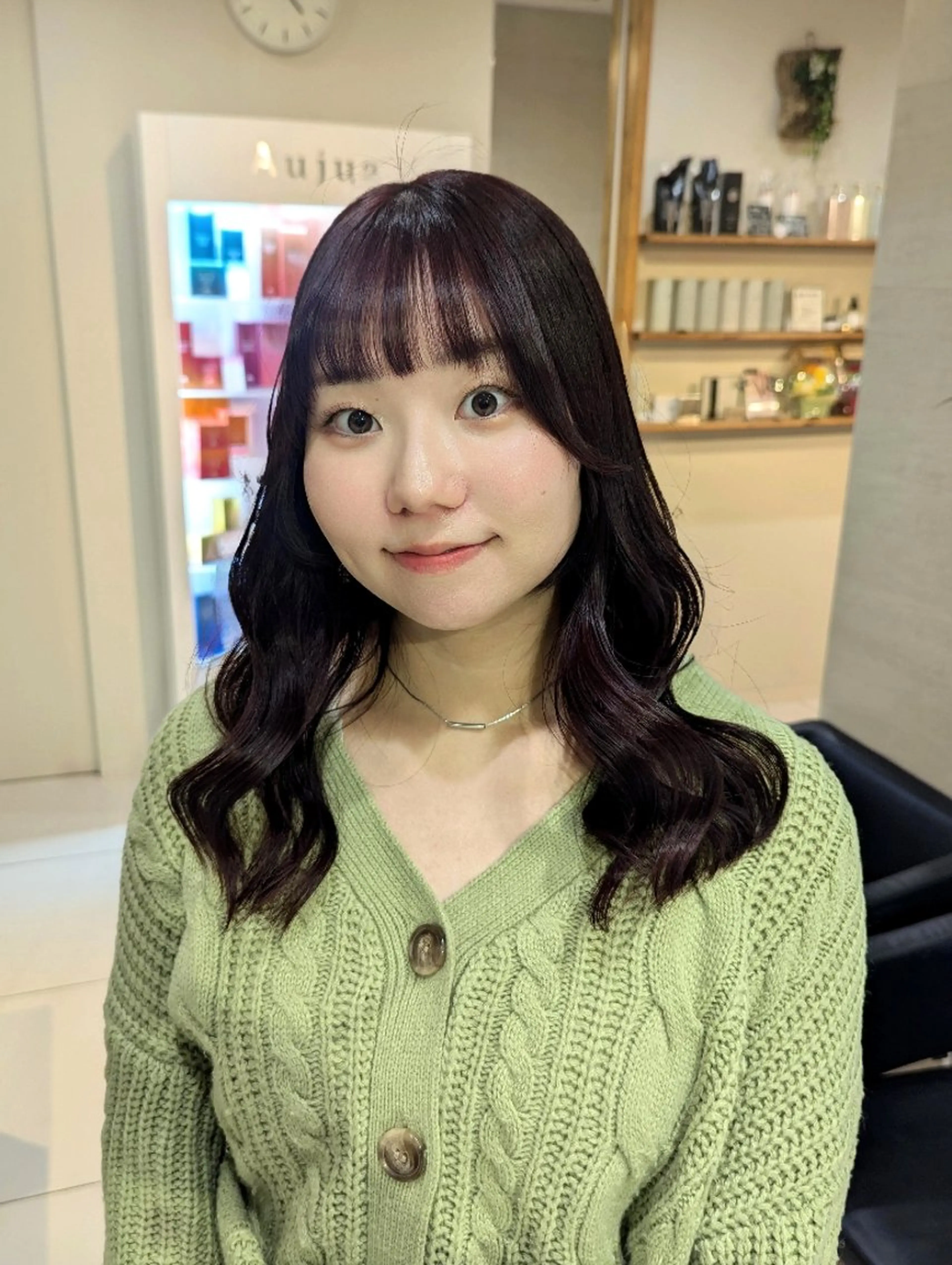 セミロング カット ヘアカラー 髪質改善/お呼ば れヘア/透明感カラーのヘアスタイル