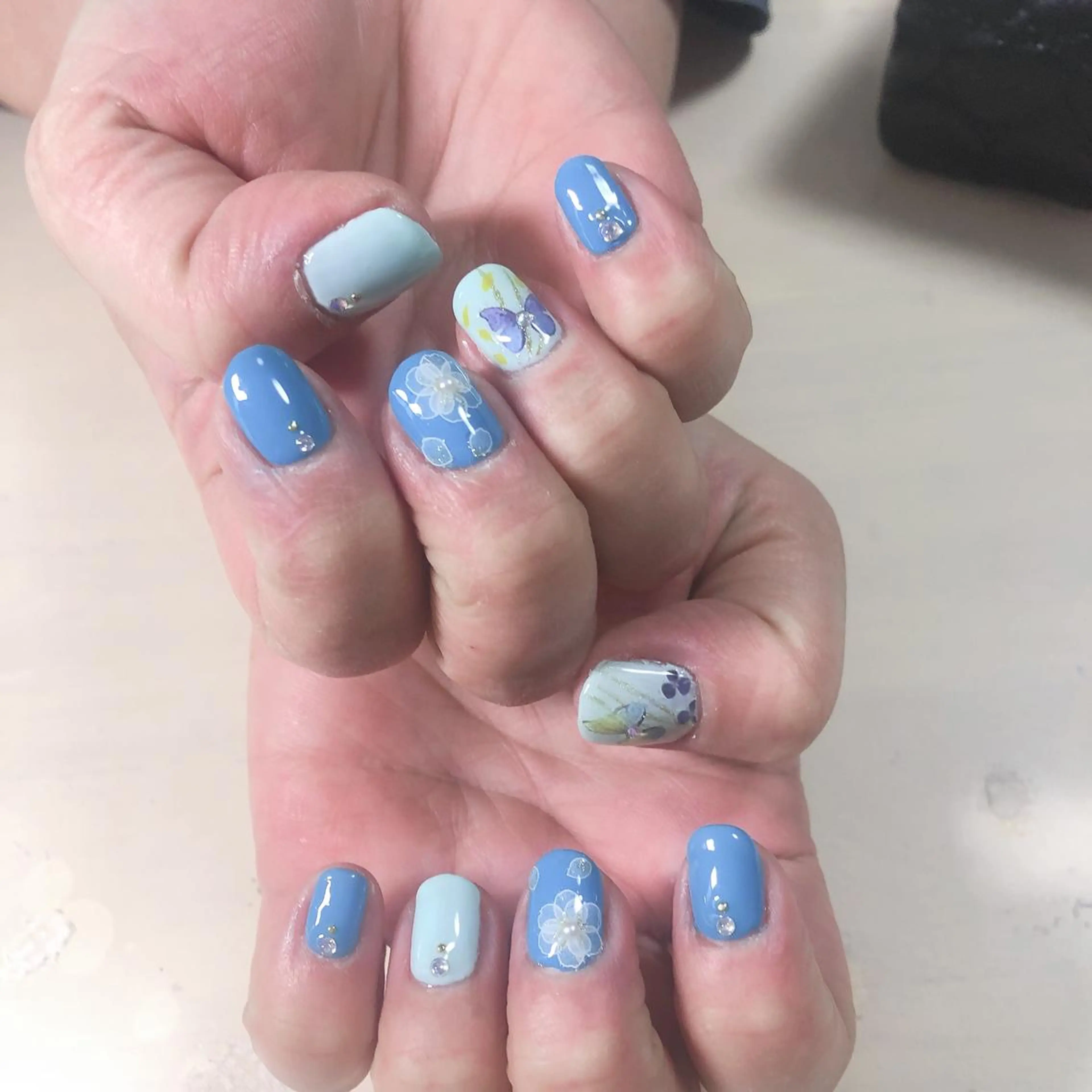 ネイル 持ち込み 結城 怜菜のネイルデザイン