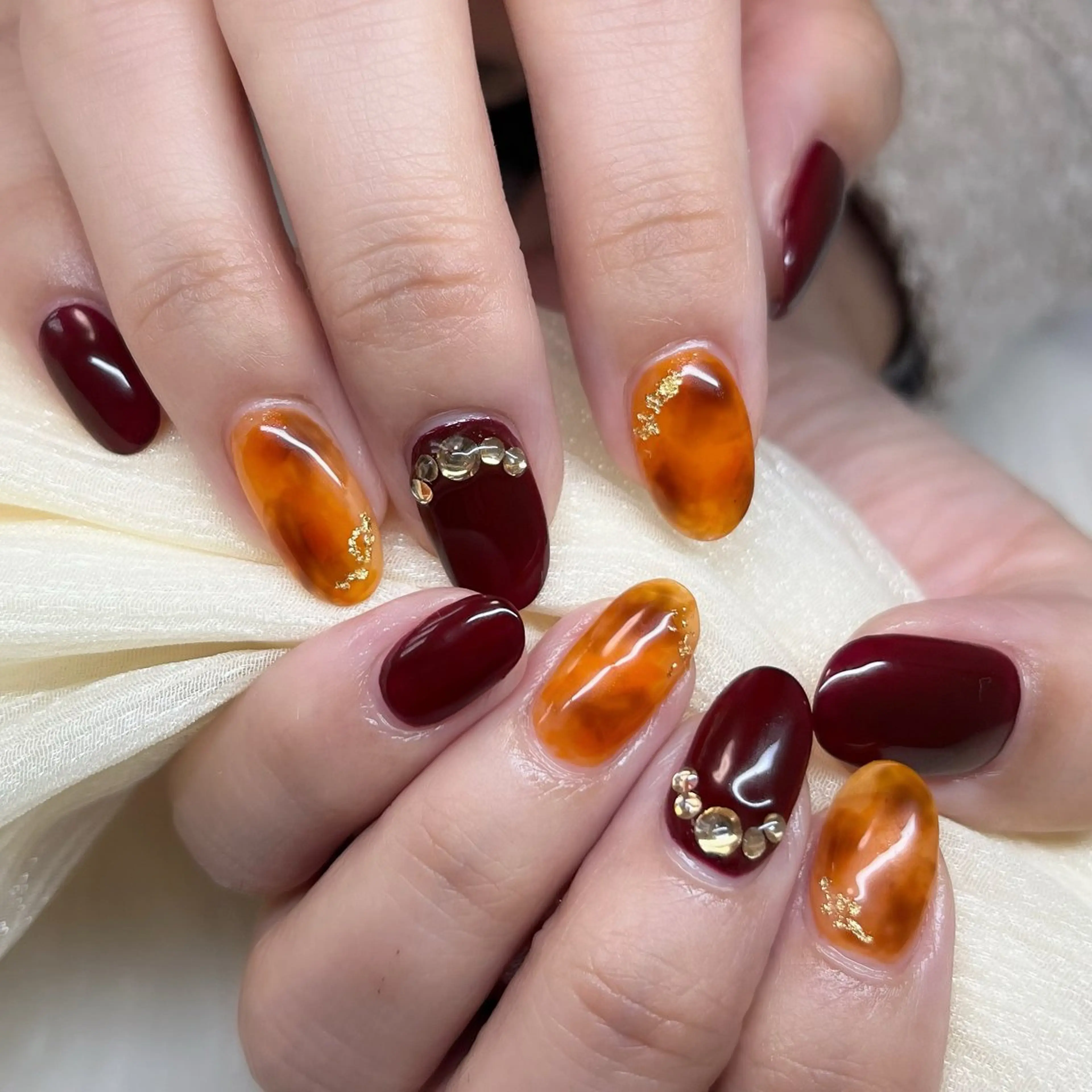 ネイル べっ甲ネイル ボルドー Risa ️💎⟡.·のネイルデザイン