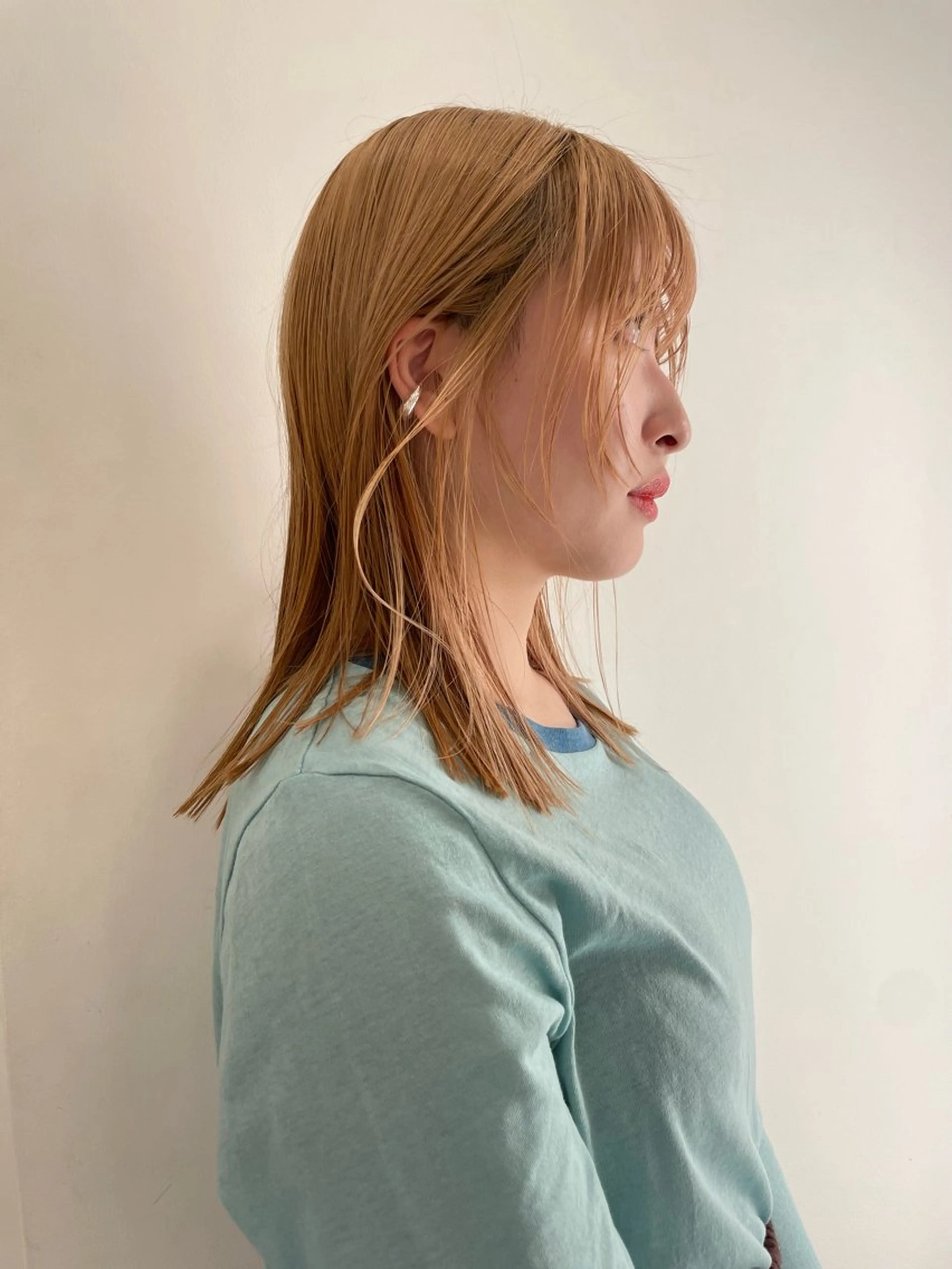 ミディアム カラー ハイトーンカラー レイヤーカット ボブ特化/似合わせ カラー【mirai】のヘアスタイル