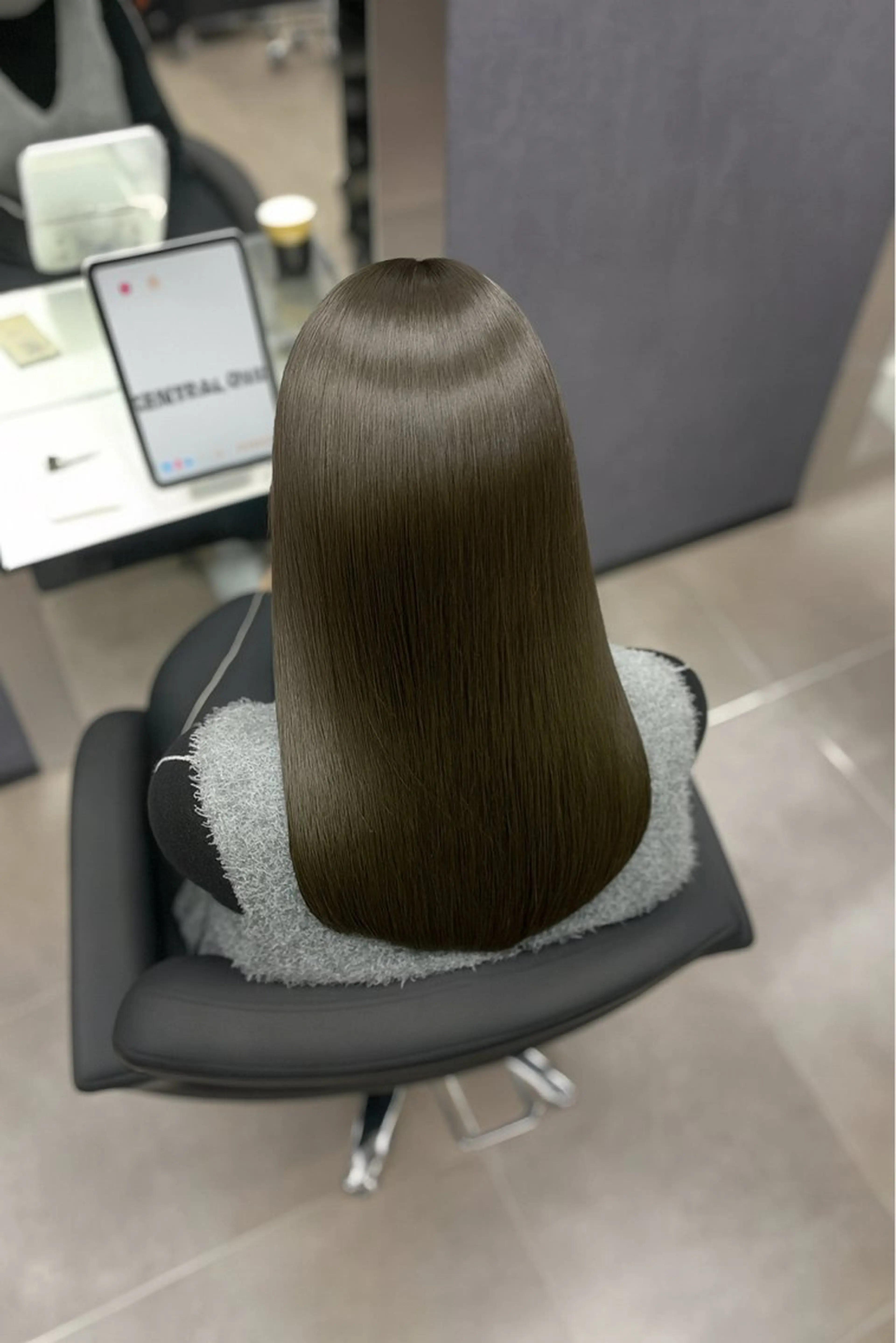 ロング ロング カット ヘアカラー トリートメント CYNTHIADUE 店長｜ IRISUのヘアスタイル