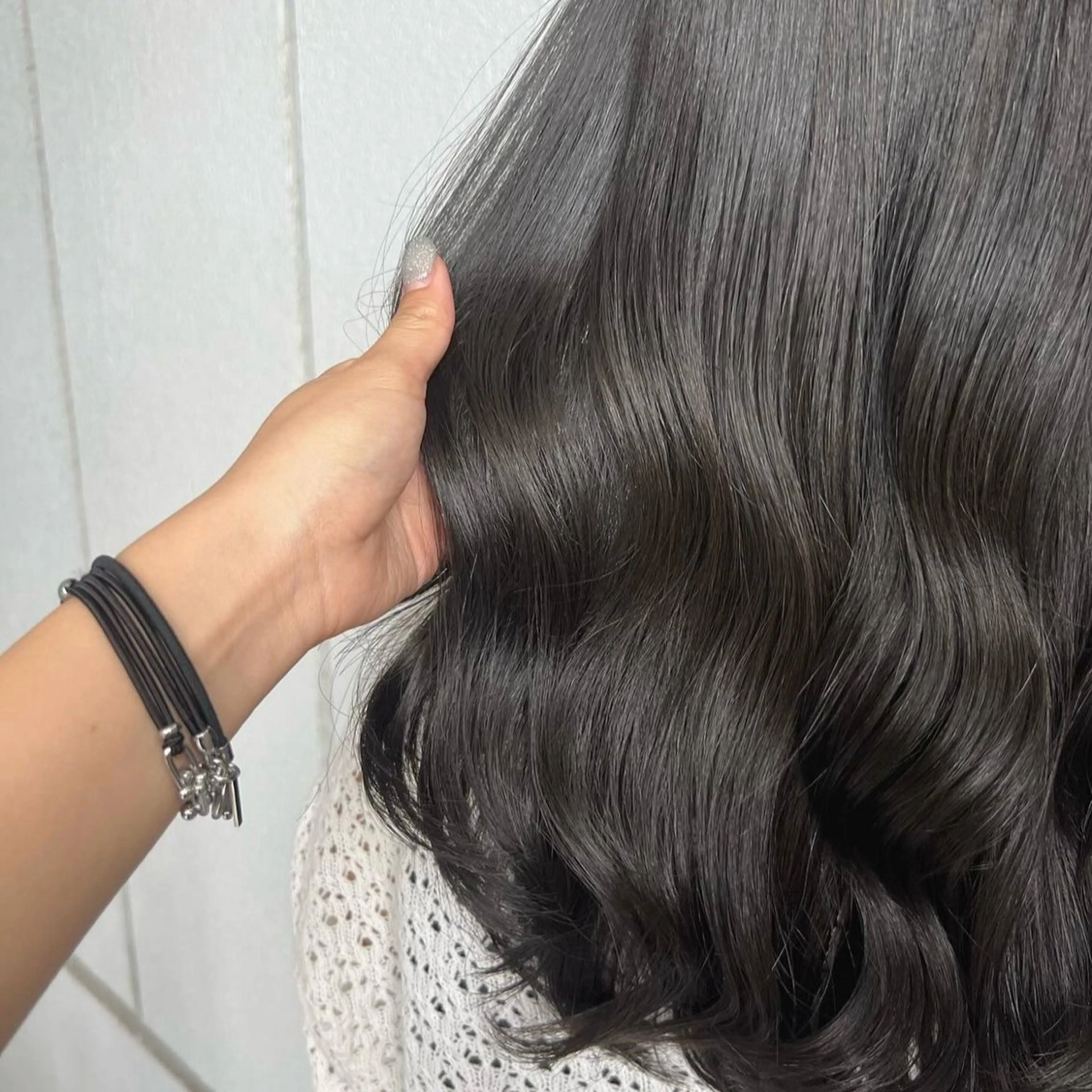 ロング カラー ブリーチ ダブルカラー グレージュ ブリーチなしカラー オリーブグレージュ akane/ボブ /オリーブ/ブラウンのヘアスタイル