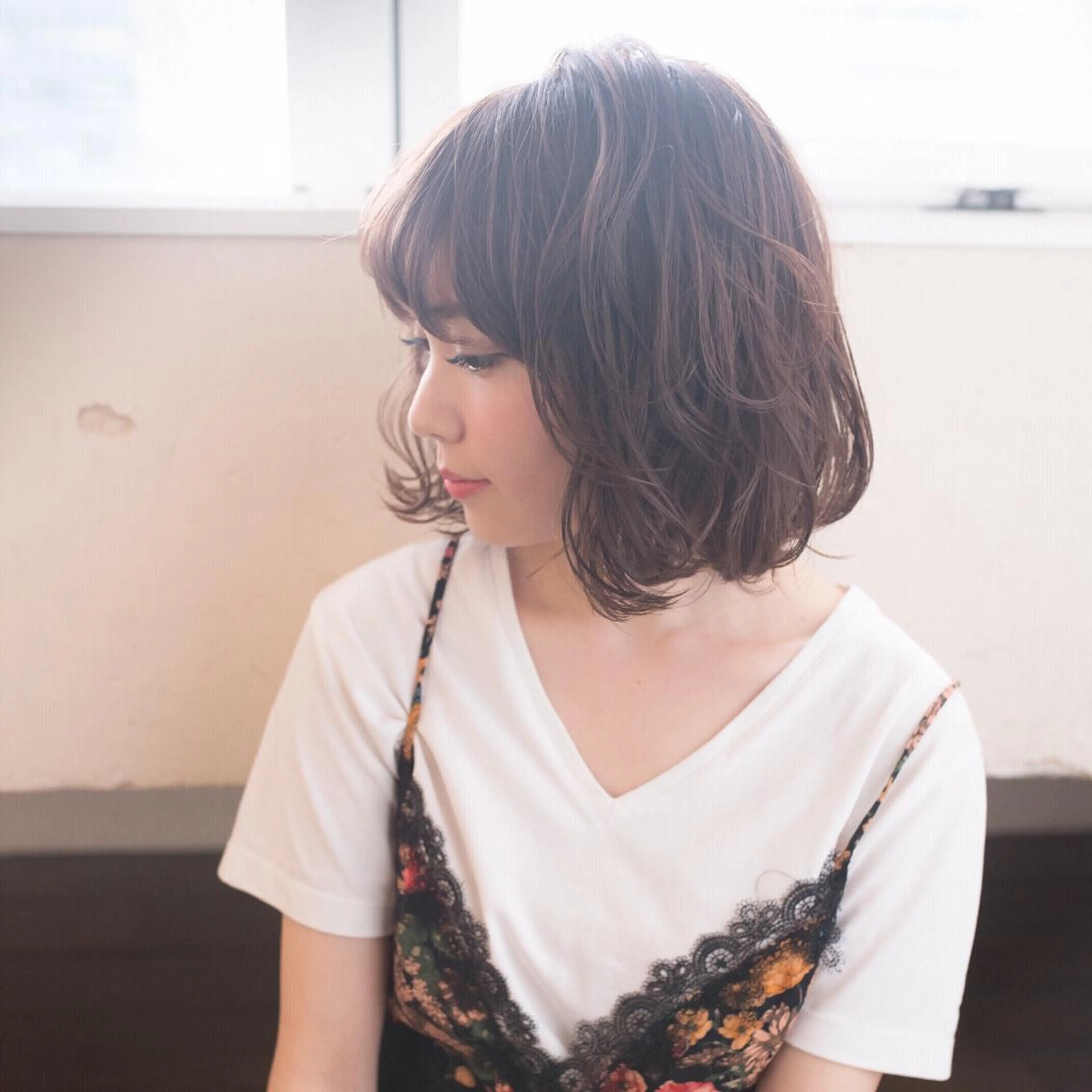 ミディアム KAMIGAMI所属・KAMIGAMI SAKAEのヘアスタイル