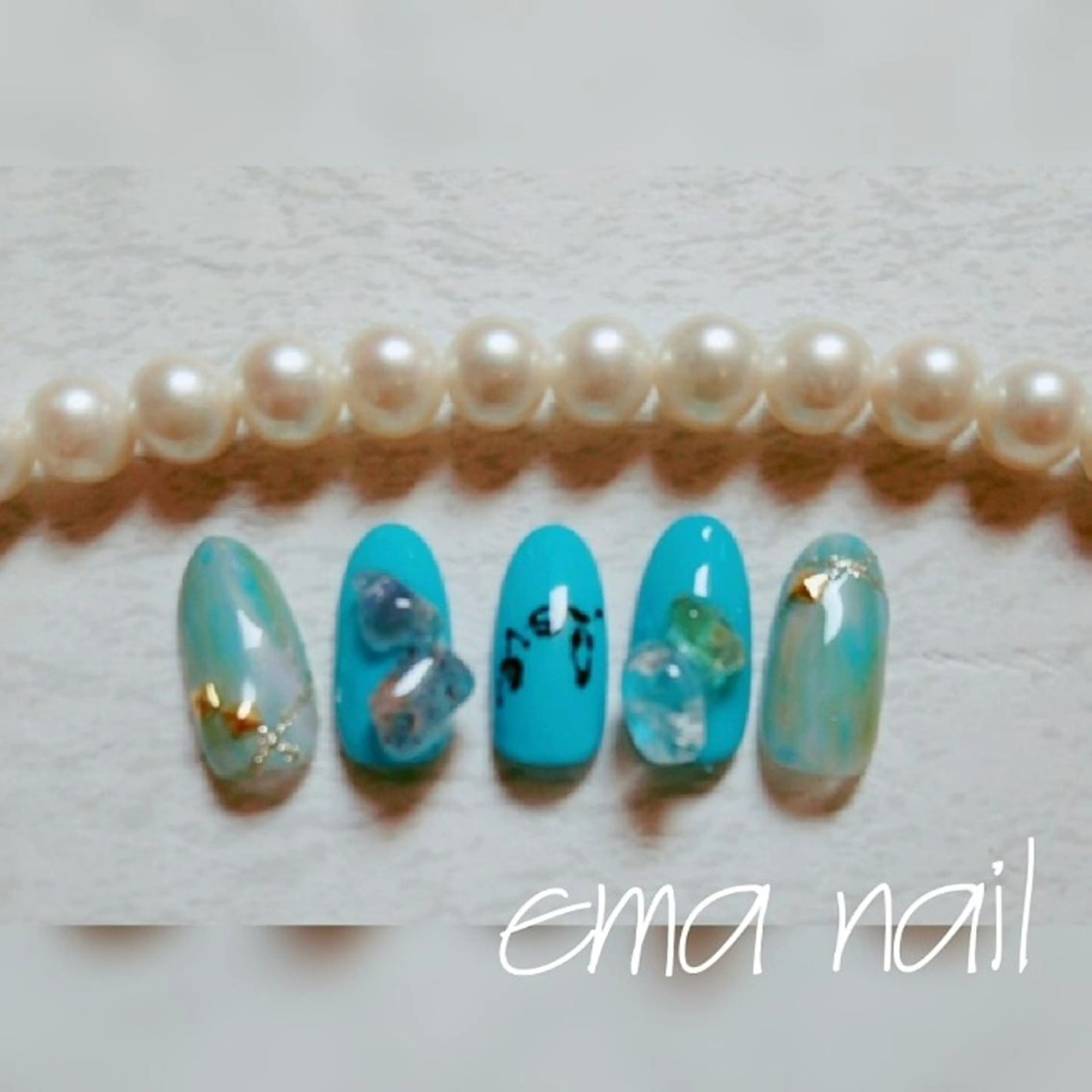 ネイル Roger 舞のネイルデザイン