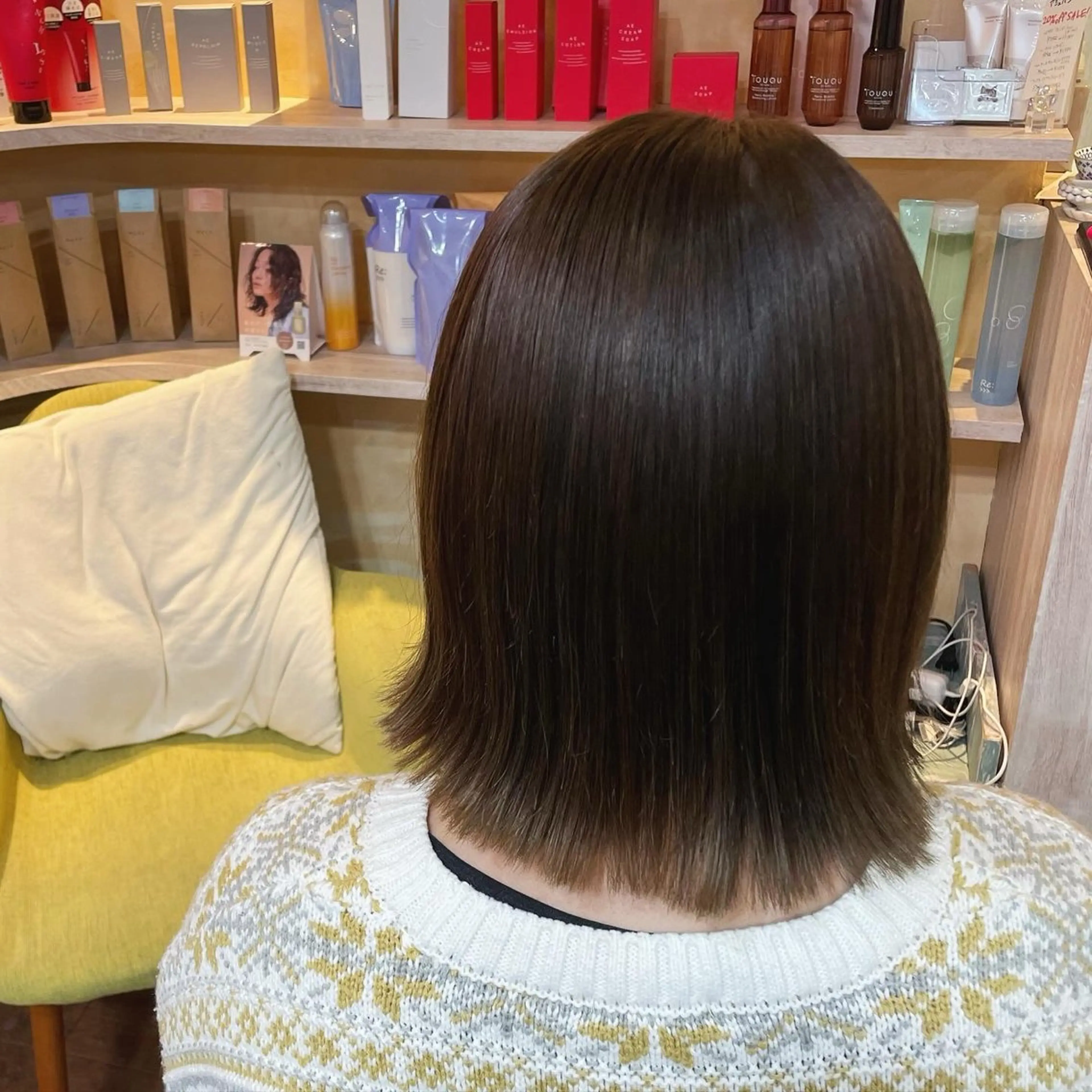 ミディアム カラー ベージュカラー オリーブベージュ ヘアカラー 馬越 優のヘアスタイル