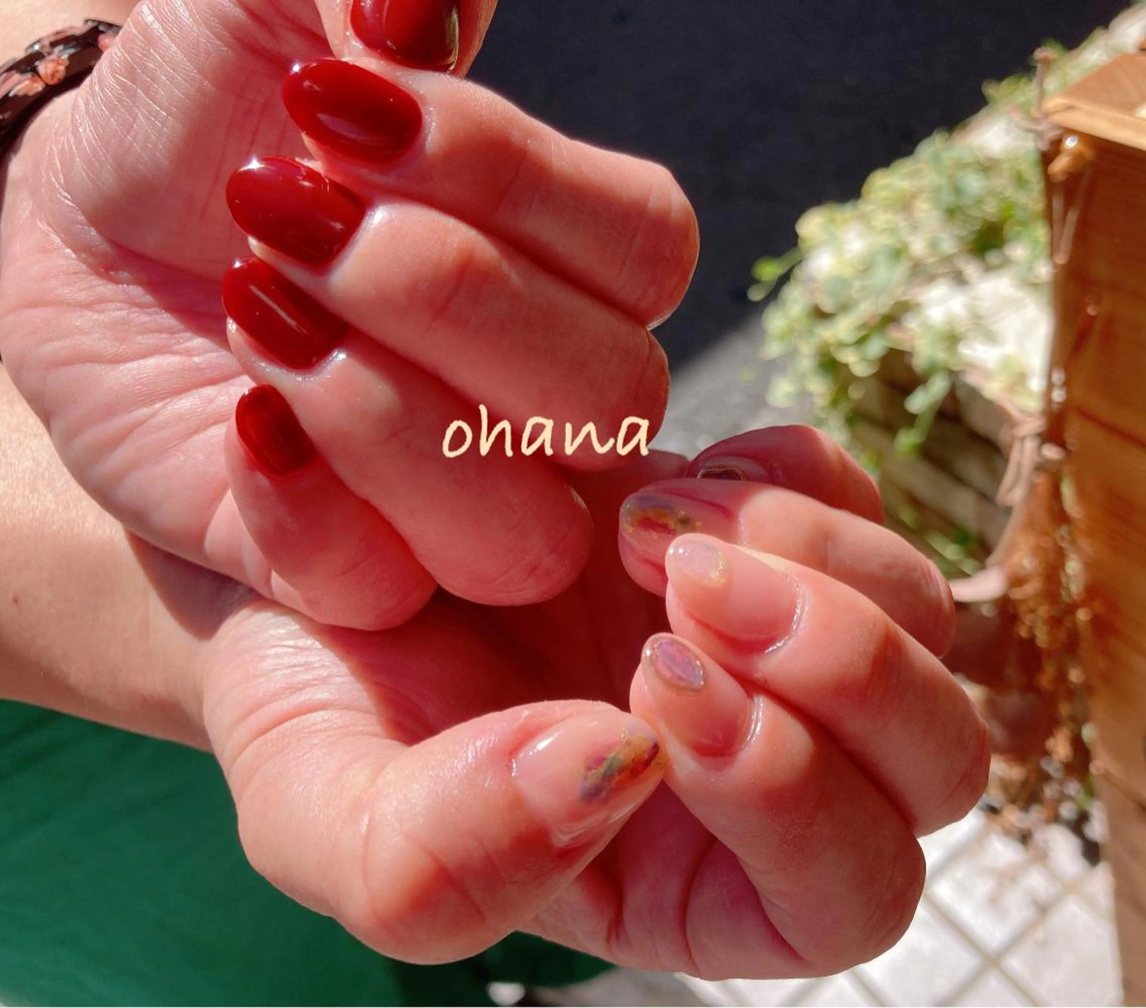 ネイル オーロラネイル べっ甲ネイル ボルドー 長さ出し フットネイル nailroom  OHANA所属・nailroom OHANA🌴のネイルデザイン