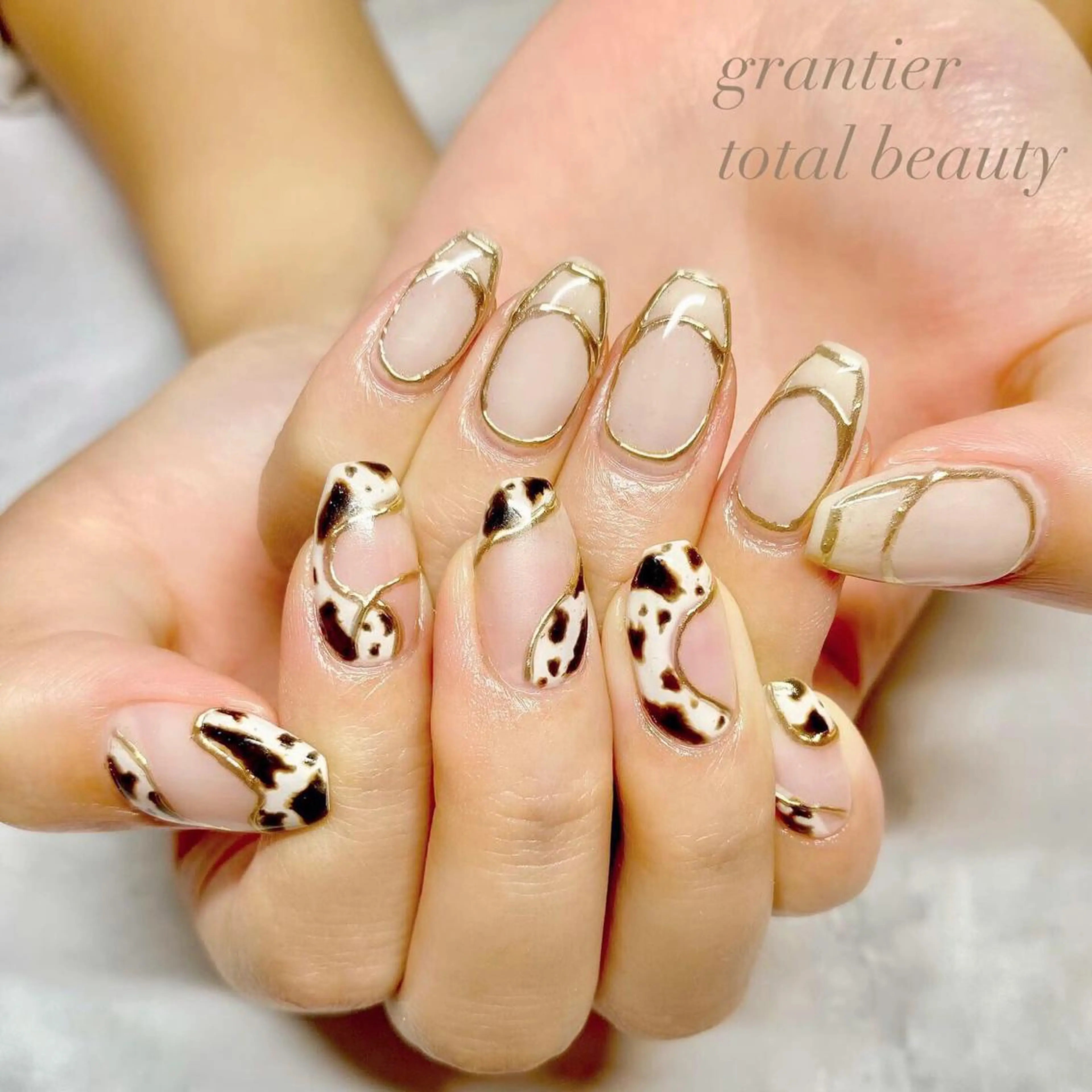 ネイル ハンドネイル フットネイル grantier beautyのネイルデザイン