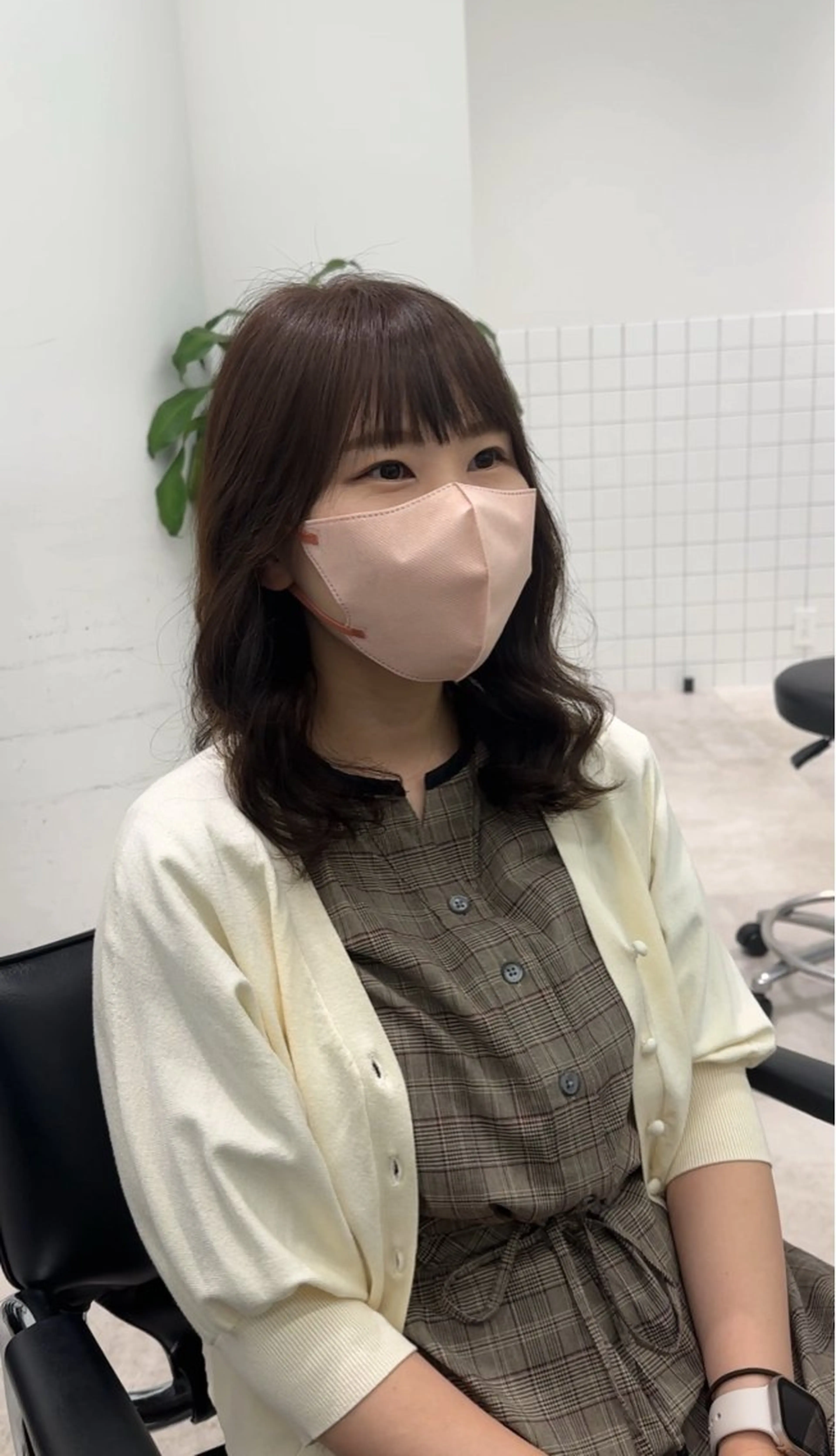 ミディアム パーマ カット パーマ トリートメント ARMONY大阪店 コテ巻き風パーマのヘアスタイル