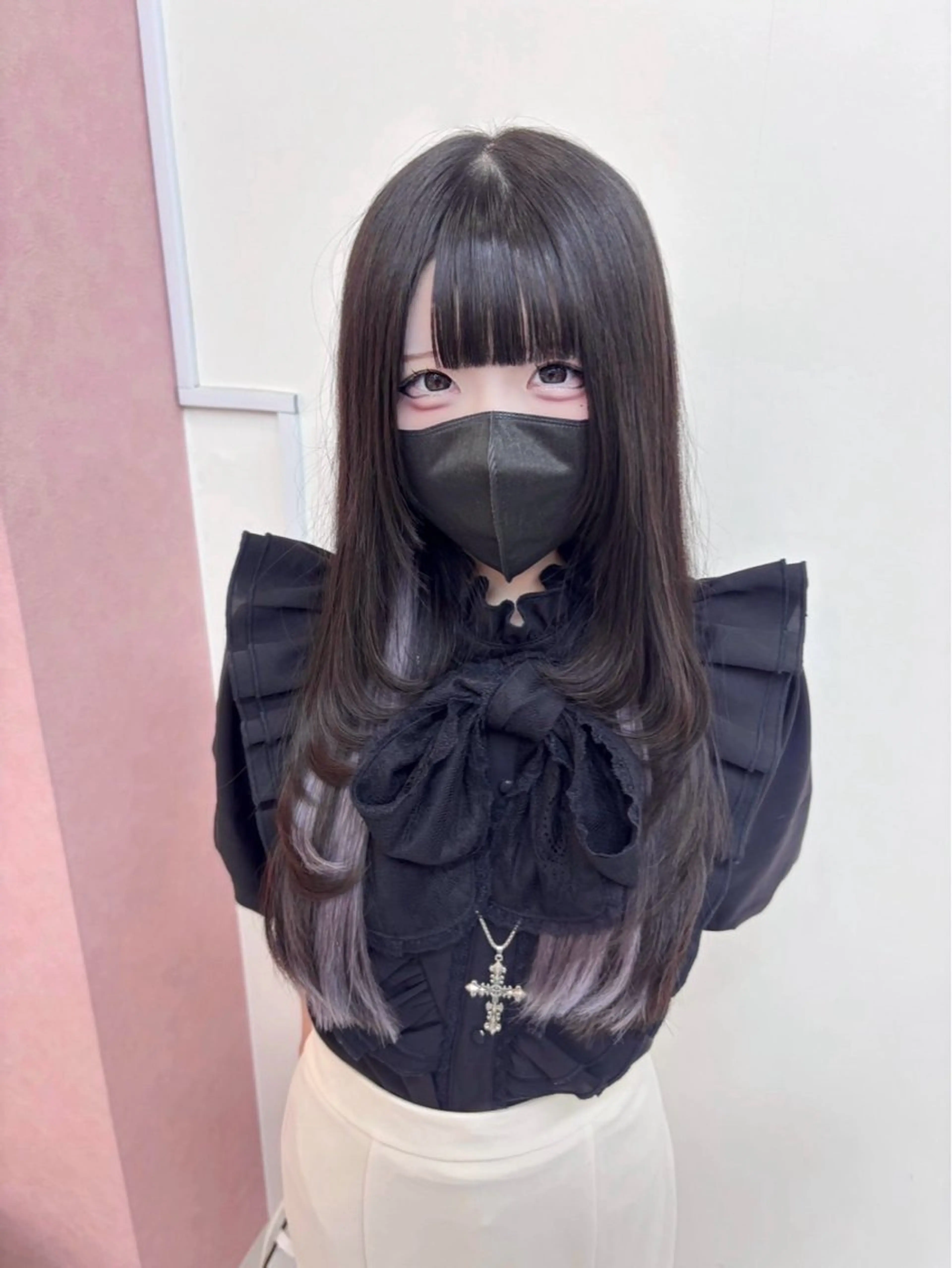 暗髪カラー➕エクステ枚数相談クーポンの写真
