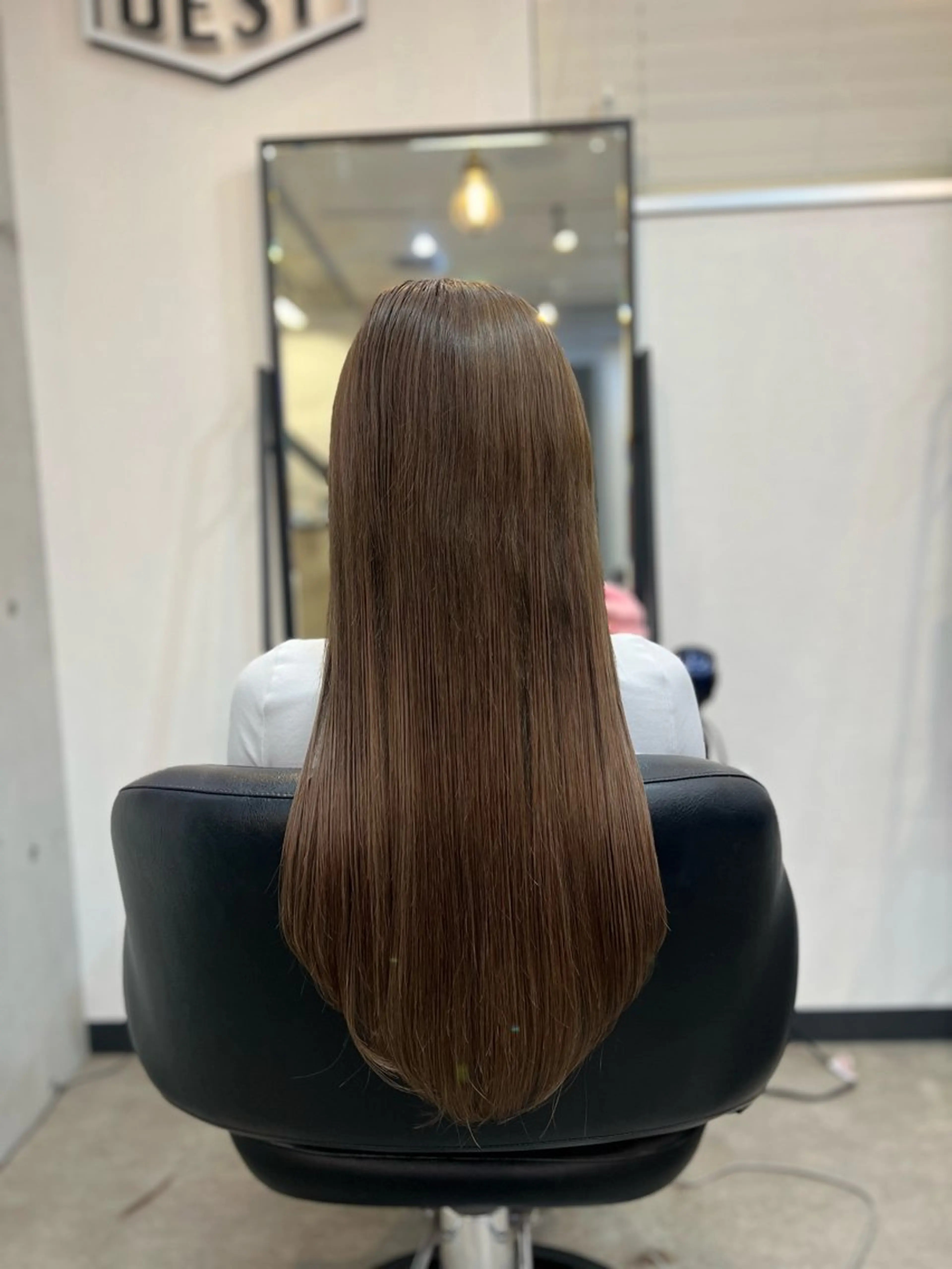 カラー 【DEST】 KAHOのヘアスタイル