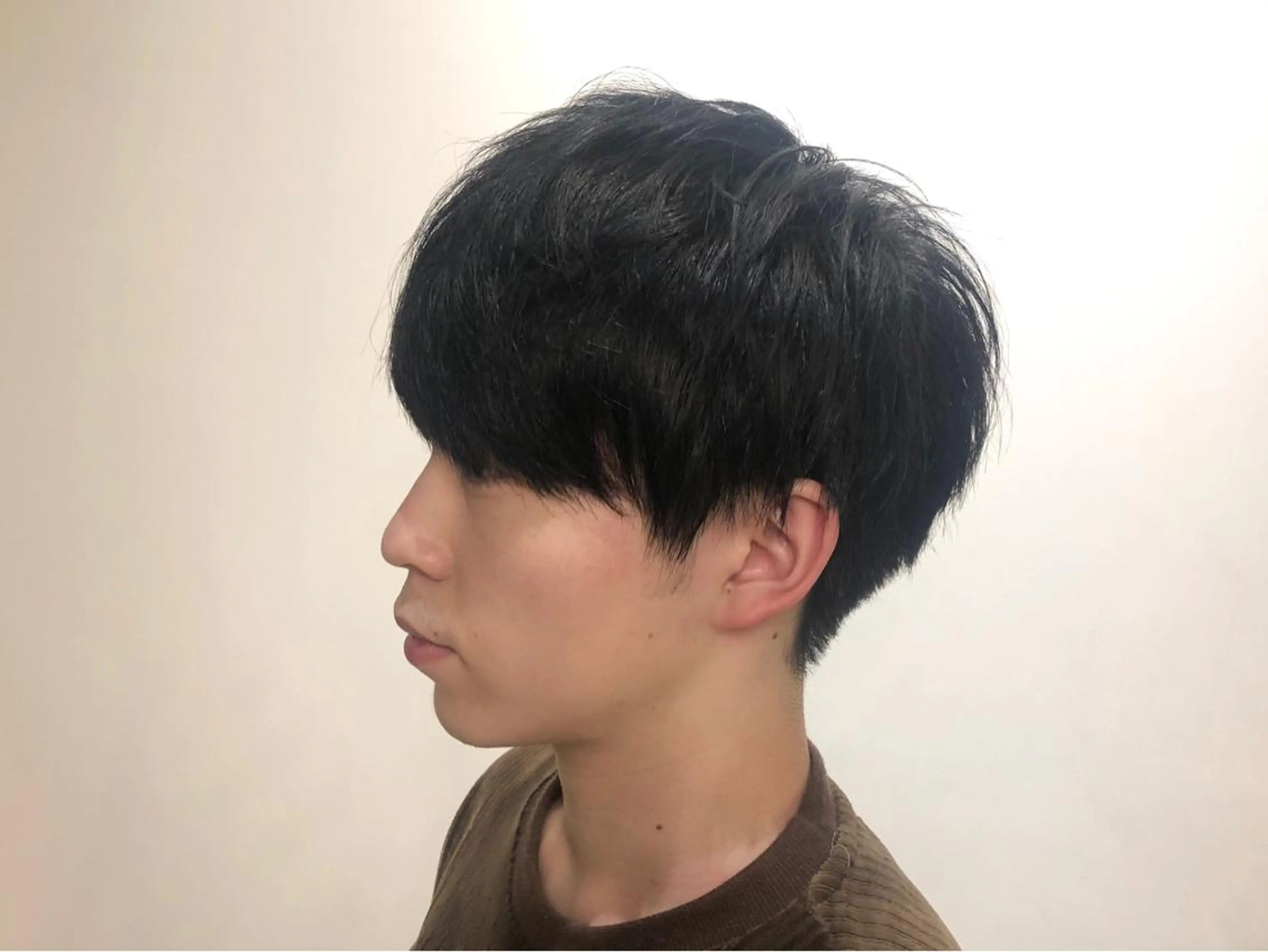 メンズ マッシュ カット ヘアカラー STRINGS 下北沢所属・【メンズ特化】 金子諒磨のヘアスタイル