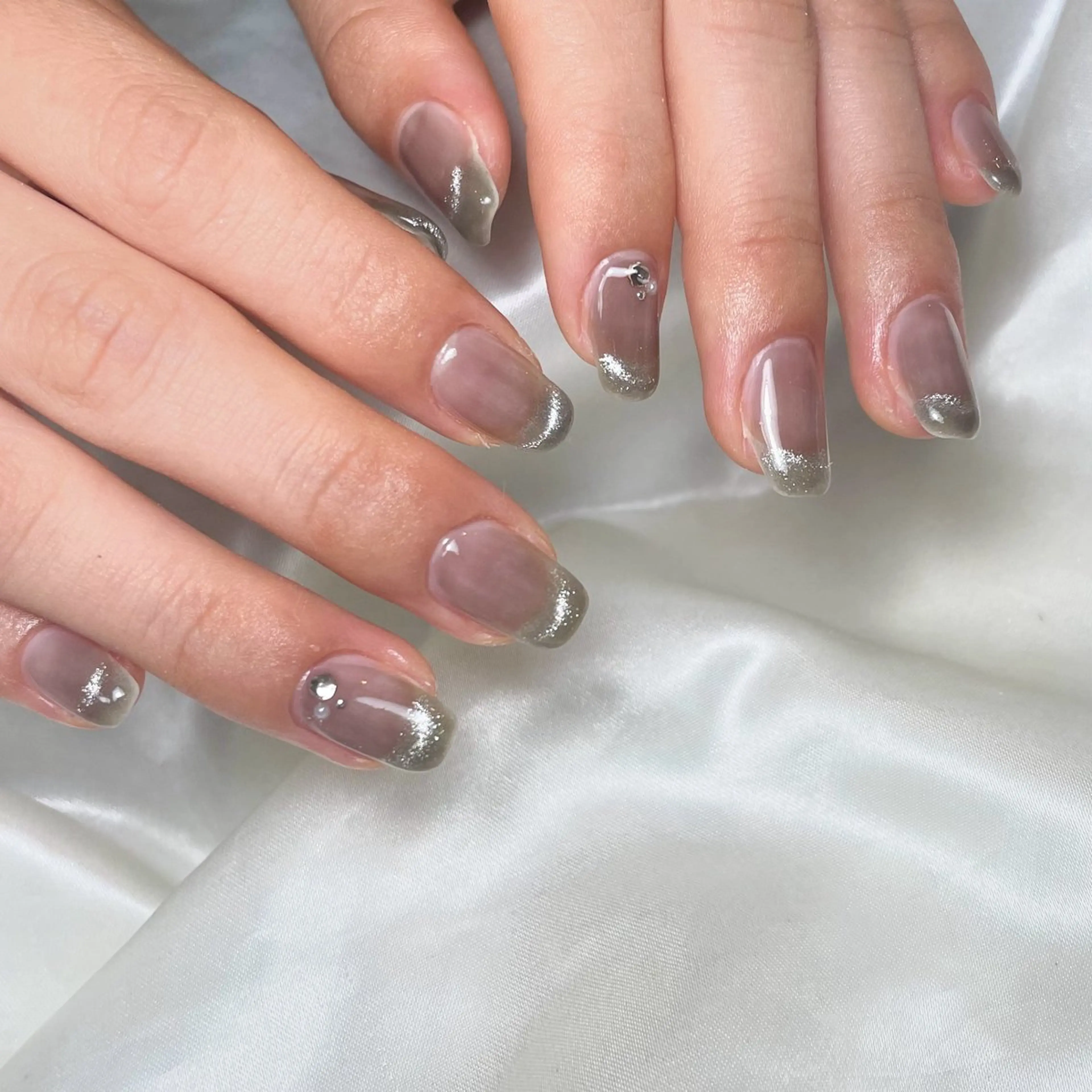 ネイル フレンチネイル マグネットネイル マグネットフレンチ ハンドネイル フットネイル S LOUNGE NAIL所属・パーツたくさん🍓 SUMIのネイルデザイン