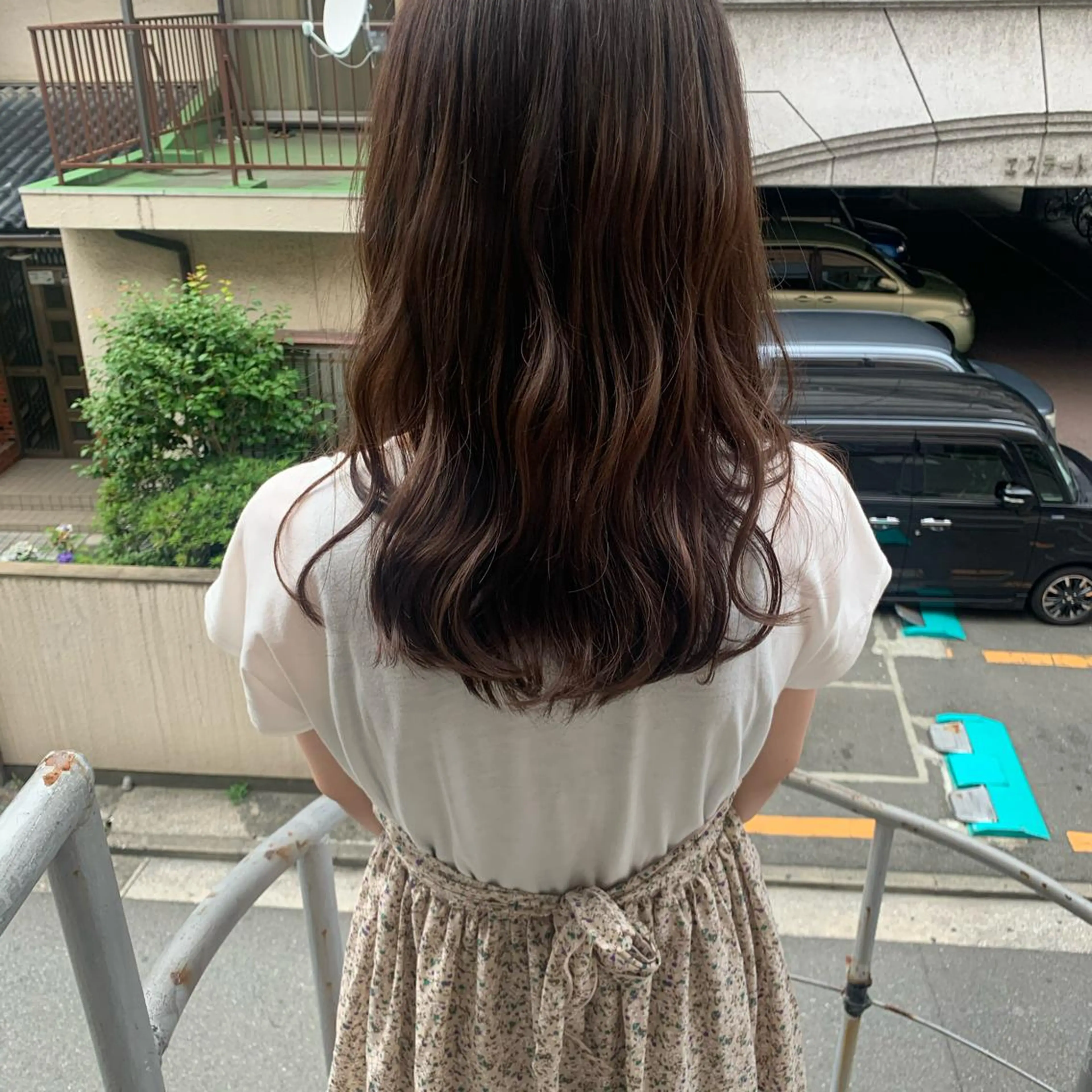 カラー ヘアアレンジ グレージュ ラベンダーカラー ラベンダーグレージュ ラベンダーグレー MARU レイヤー/パーマのヘアスタイル