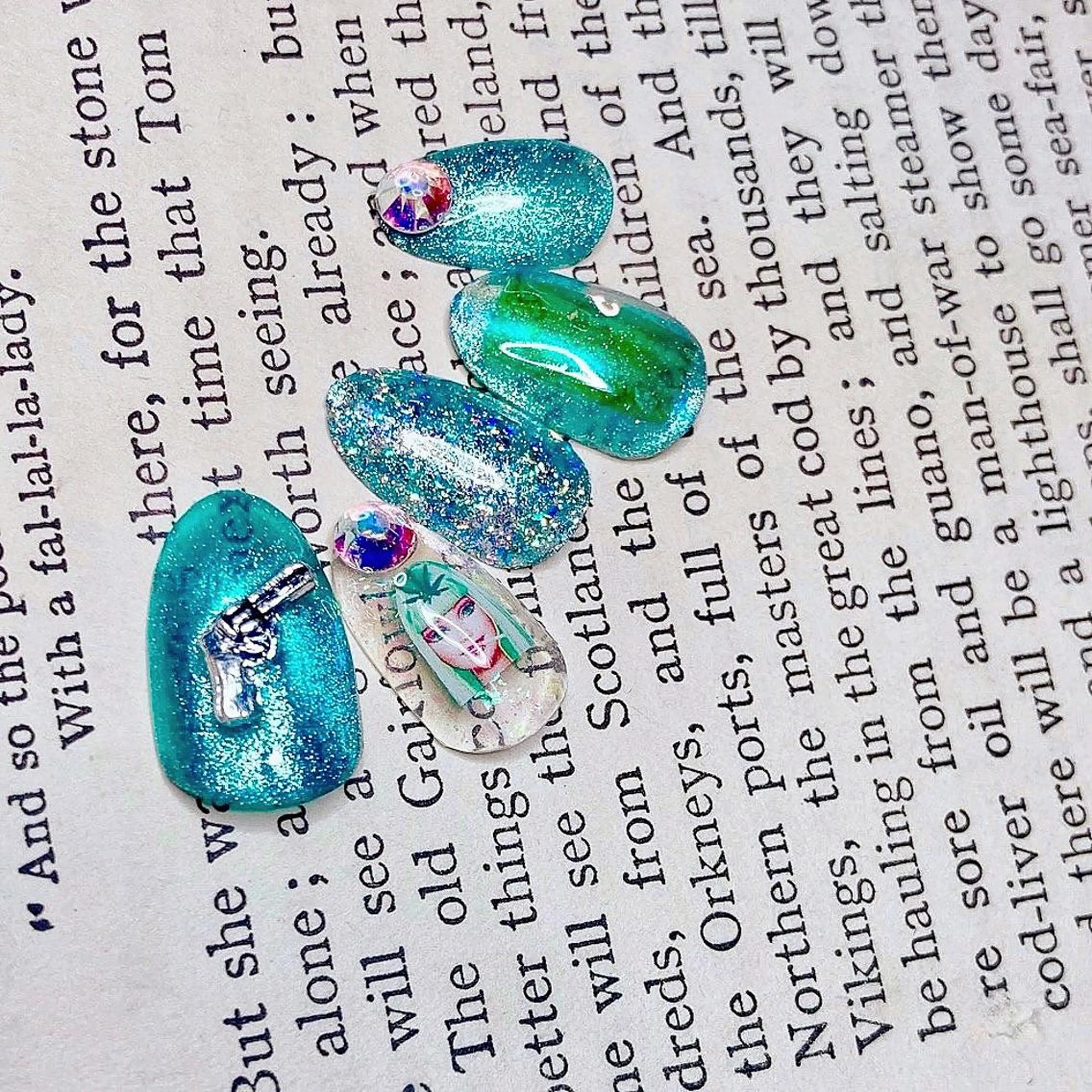 ネイル NOIROUGE所属・NOI ROUGEのネイルデザイン