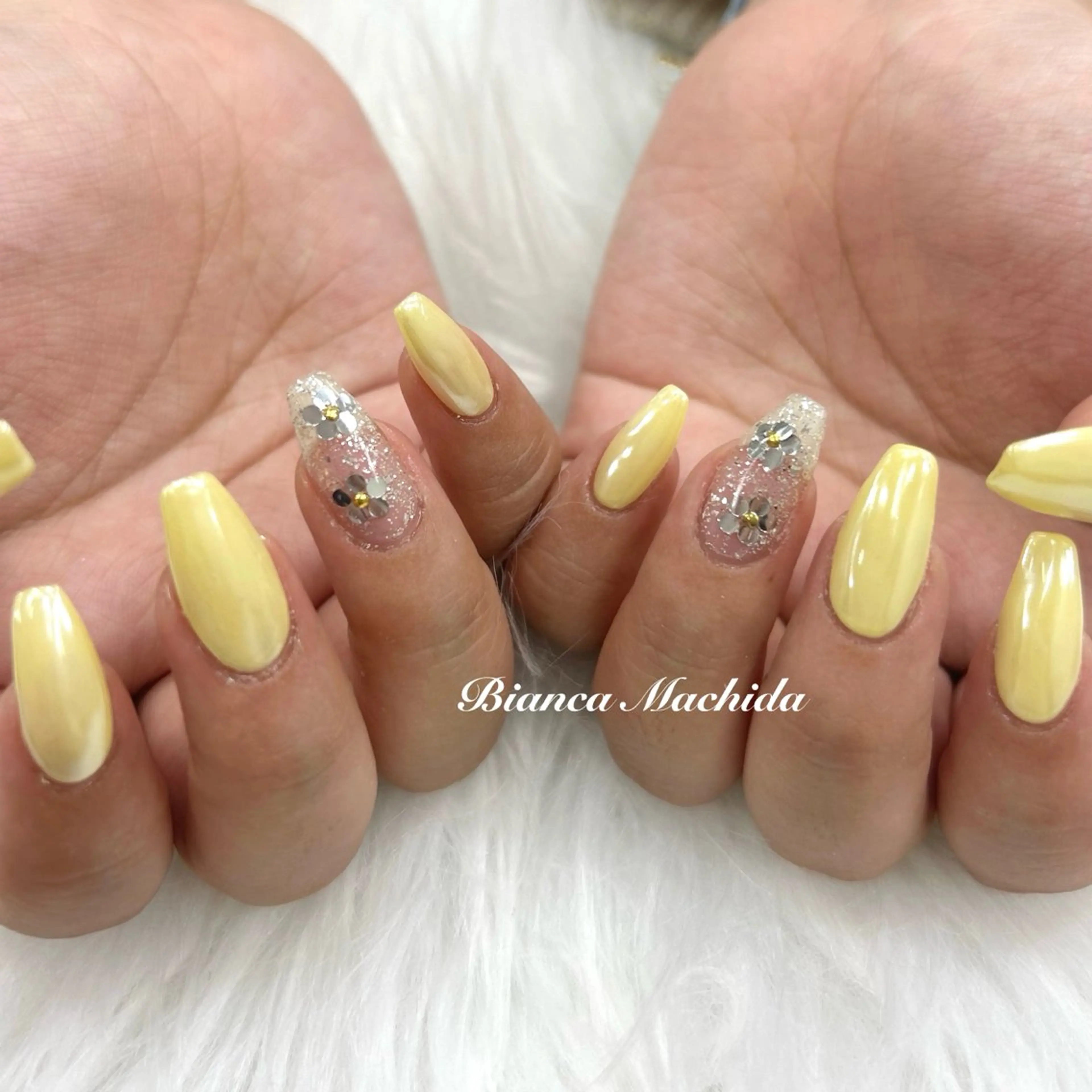 ネイル ハンドネイル ハンドケア Bianca 🪽 Nakajimaのネイルデザイン