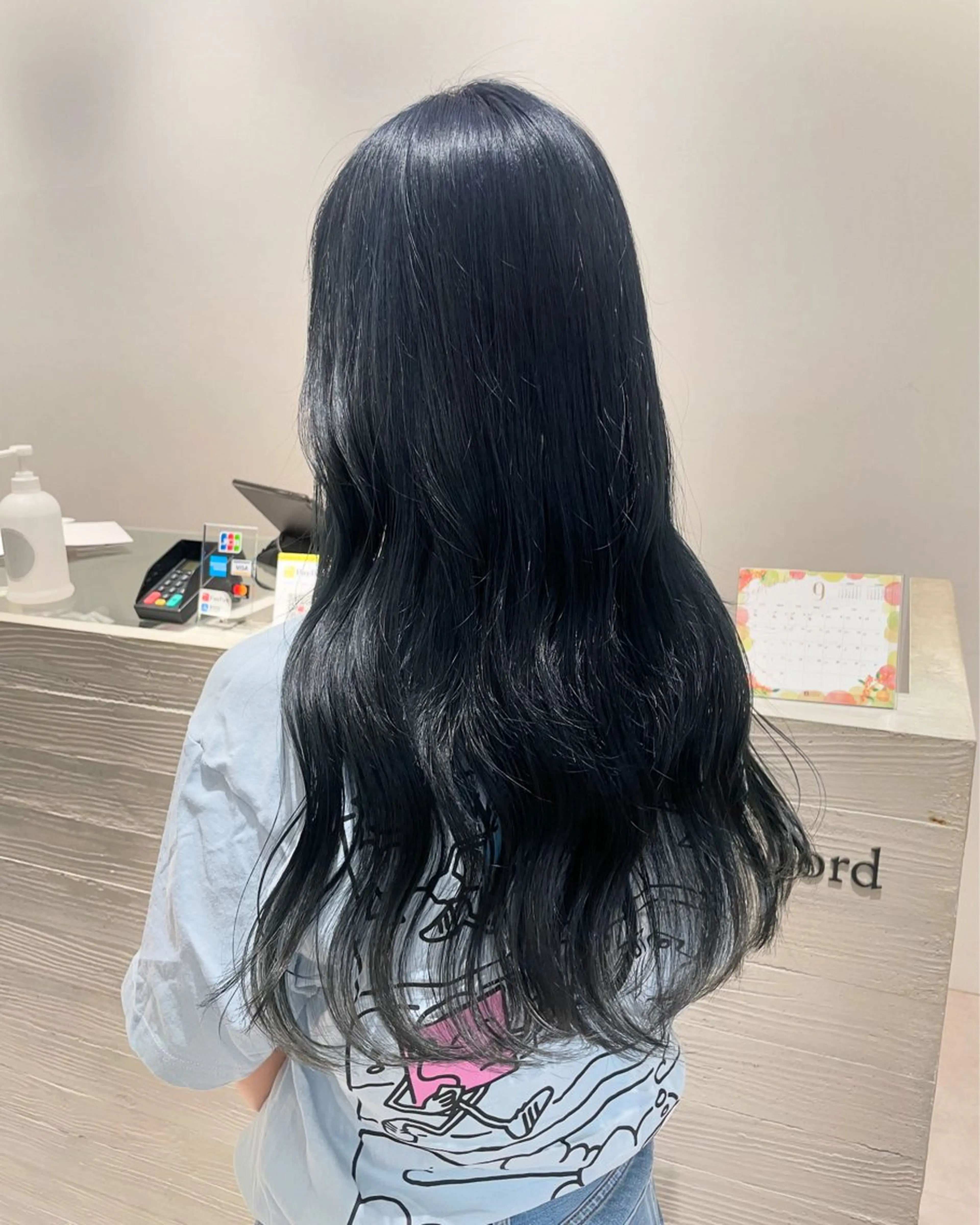 ロング NEST by chord （ネストバイコード）所属・🤍関根 朋香🤍のヘアスタイル
