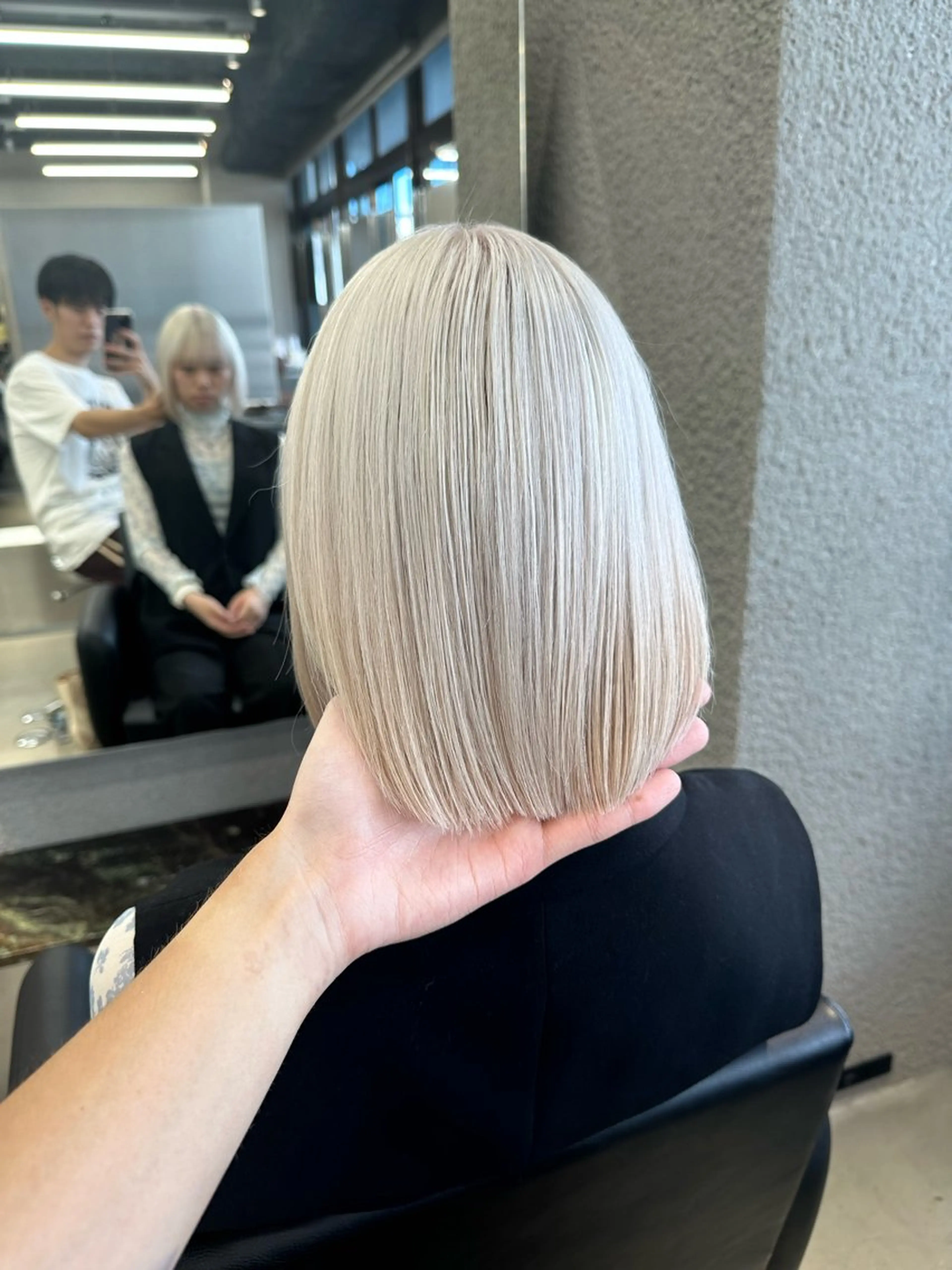 ショート カラー ブロンド ホワイトブロンド ヘアカラー トリートメント 鈴木直之/ハイトーン /ボブ/メンズのヘアスタイル