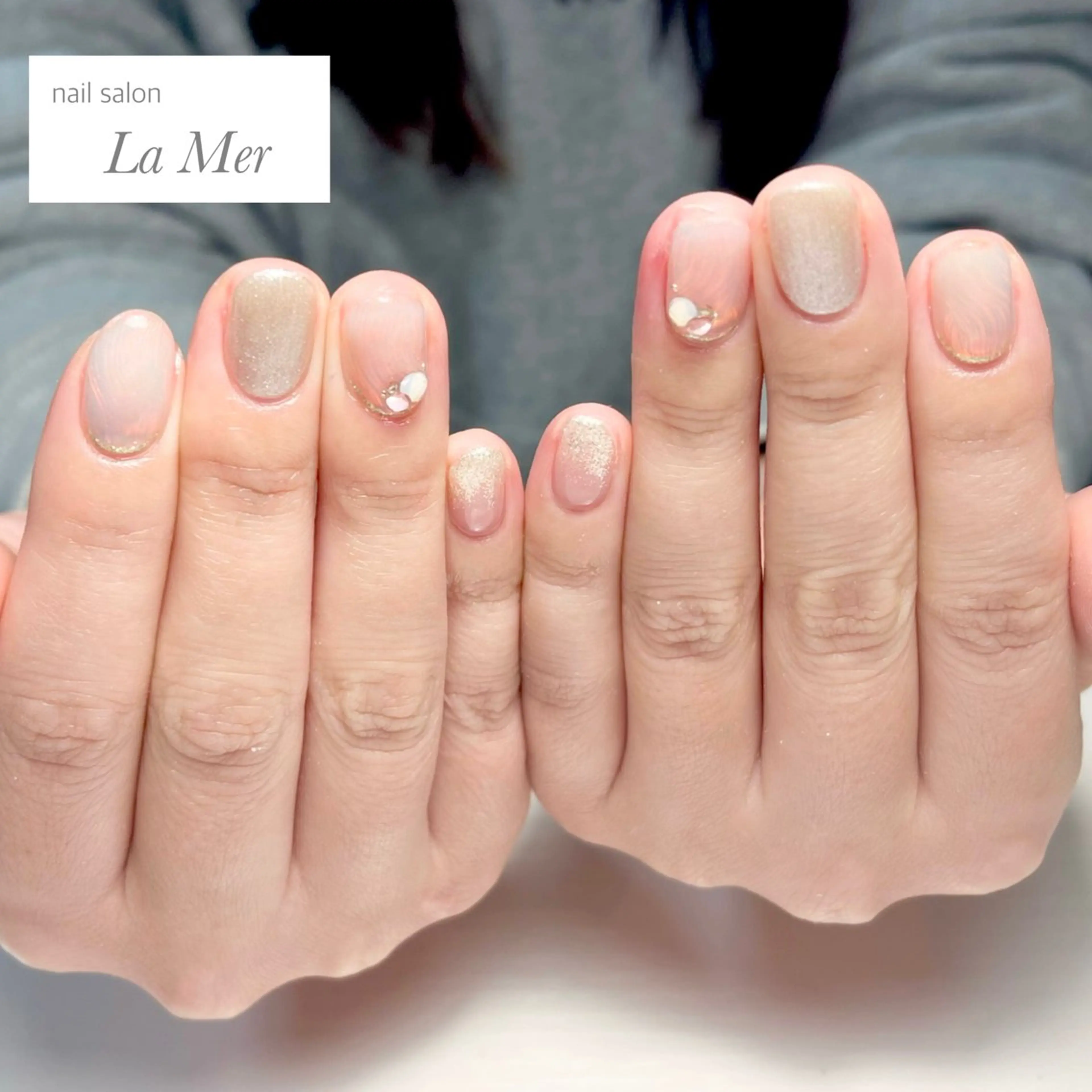 ネイル オーロラネイル マグネットネイル ニュアンスネイル シンプルネイル 冬ネイル ハンドネイル nailsalon La Merのネイルデザイン