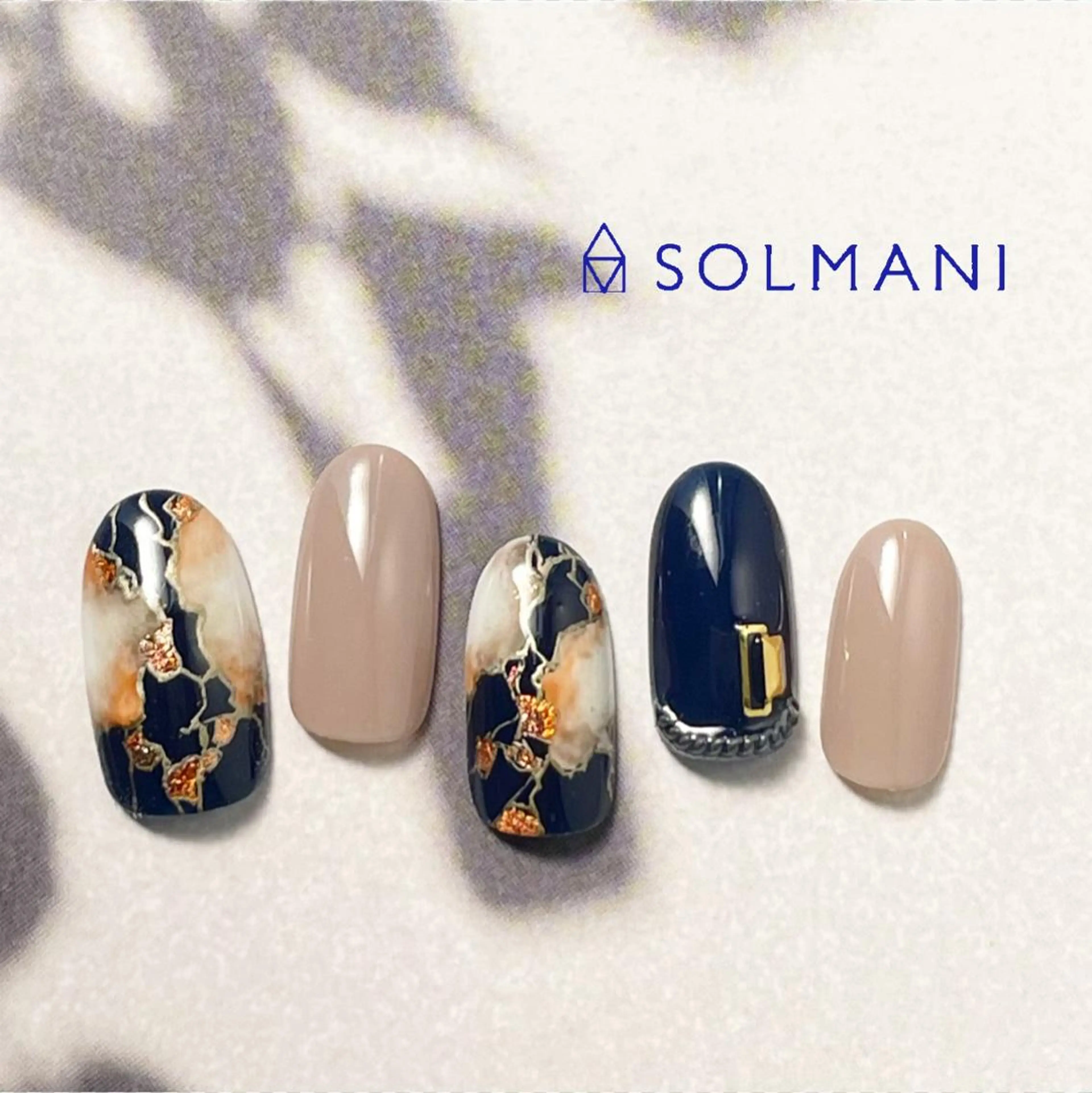 ネイル SOLMANI 予約担当のネイルデザイン