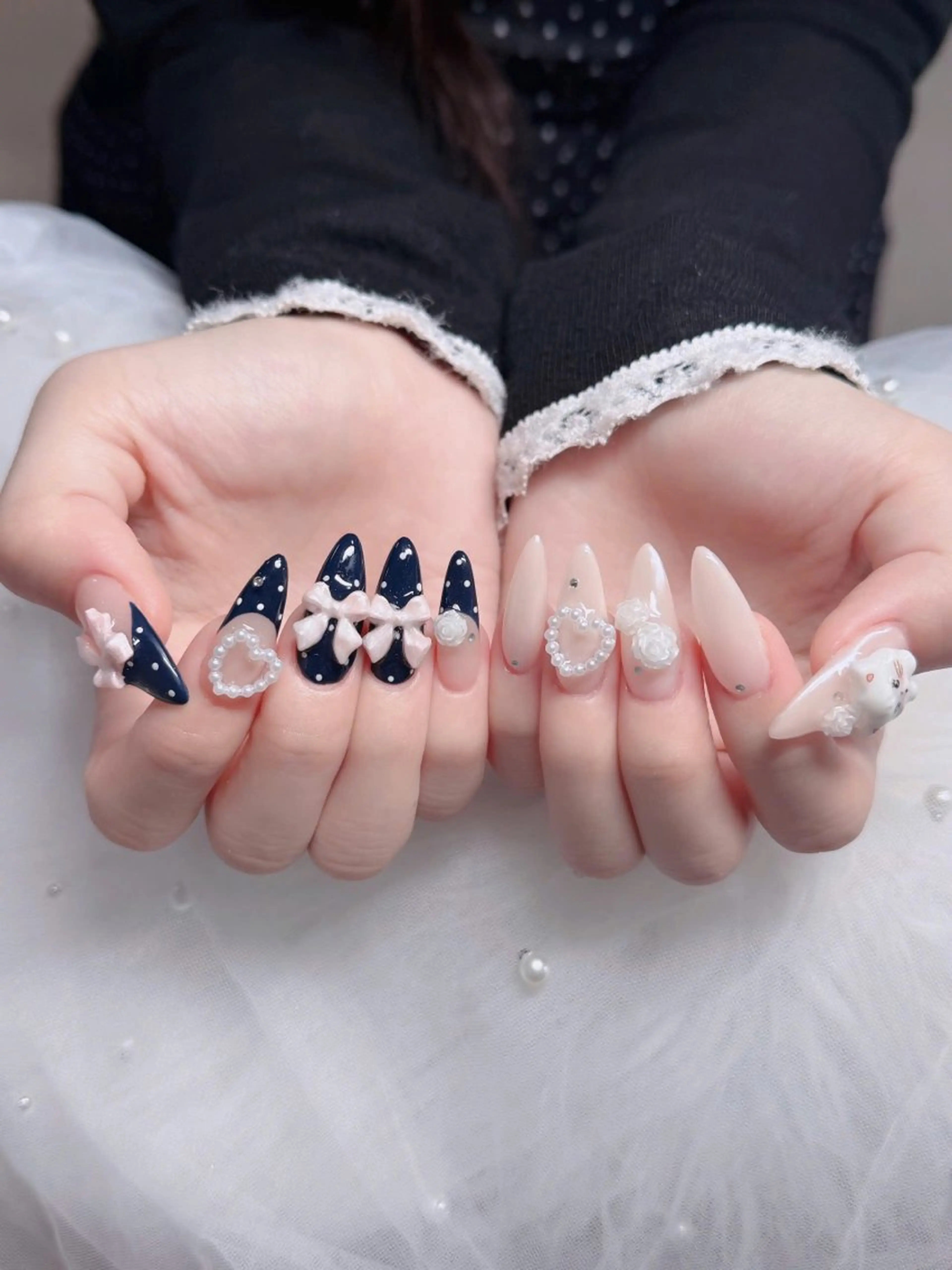 ネイル フレンチネイル ジェルネイル ハロウィン キラキラネイル 韓国ネイル ハンドネイル H.baby Nail Salonのネイルデザイン