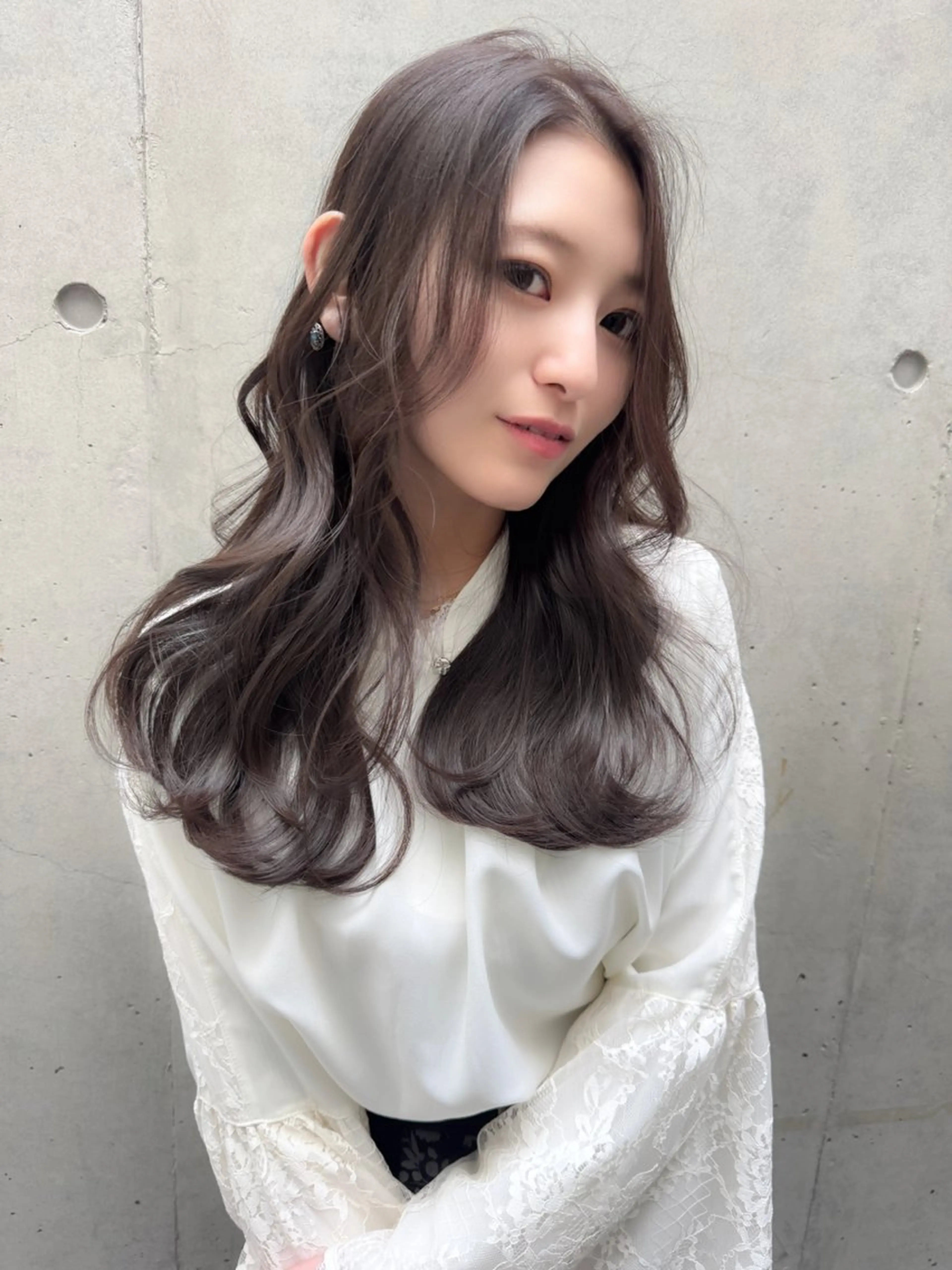セミロング カラー アディクシーカラー バレイヤージュ ブリーチ ケアブリーチ 透明感カラー カット ヘアカラー トリートメント Grow by NYNY 打越裕樹のヘアスタイル