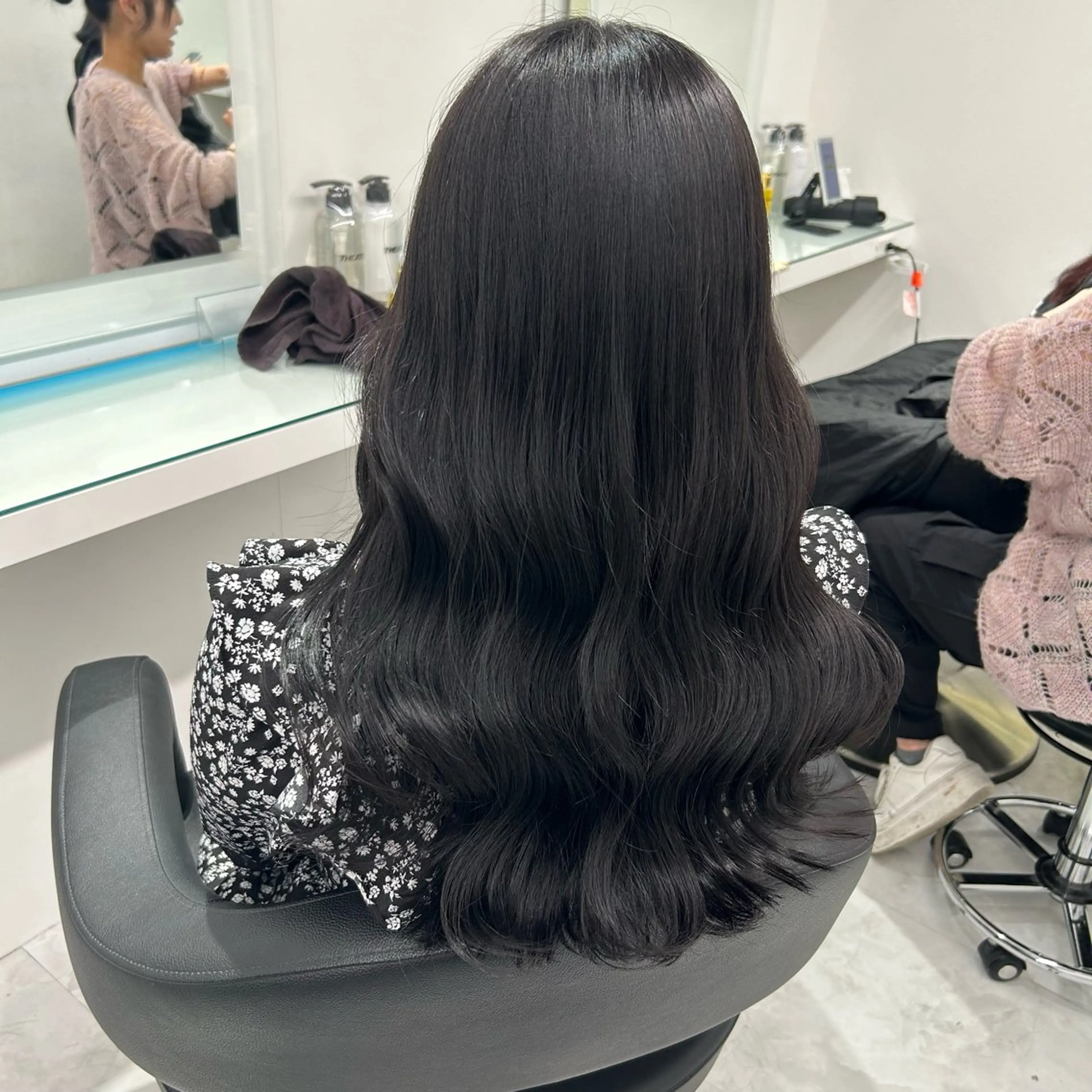 セミロング ヘアカラー 🤍大人っぽ韓国暗髪 🤍Asuka🤍のヘアスタイル