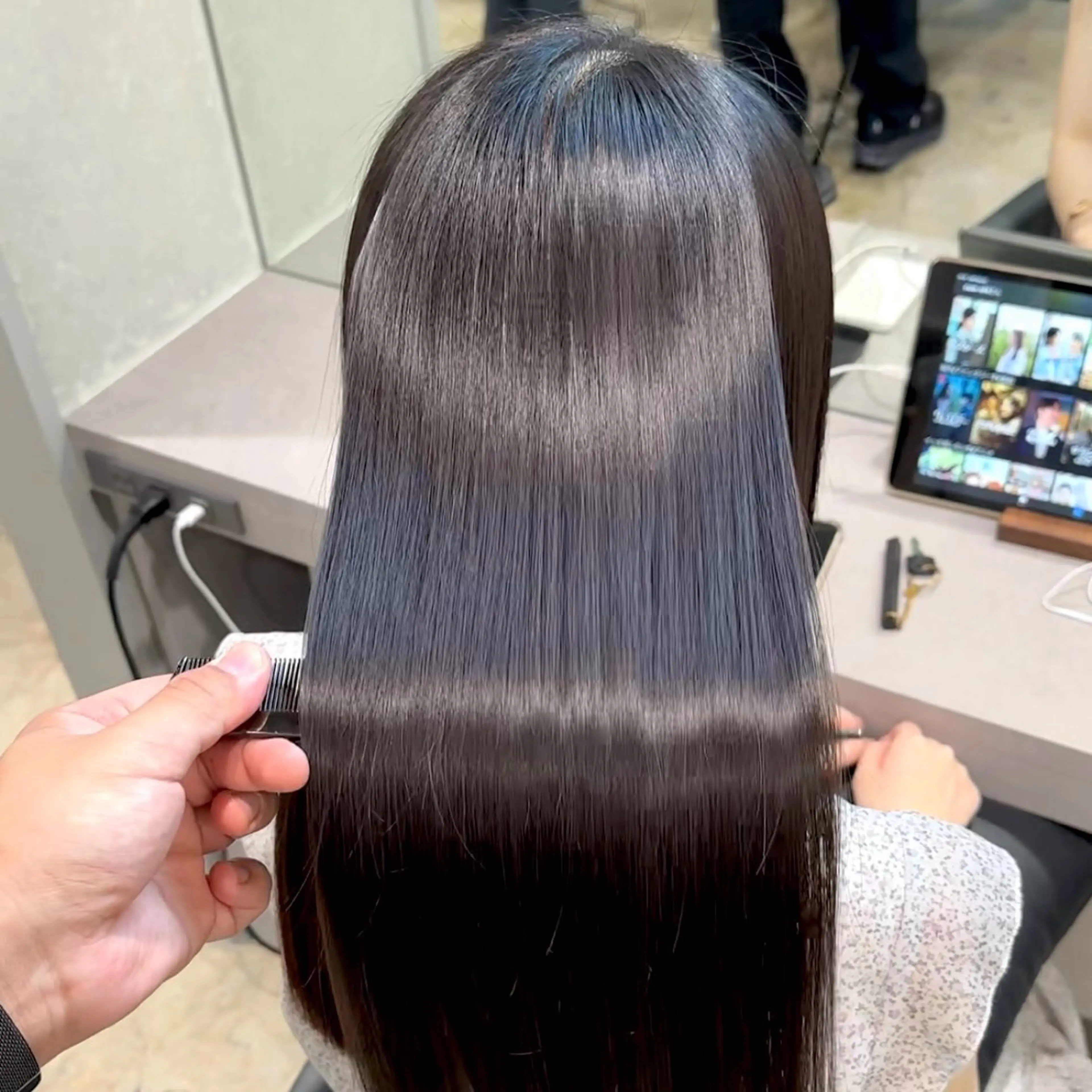 ロング 🚨無料縮毛矯正 モデル募集中🚨のヘアスタイル