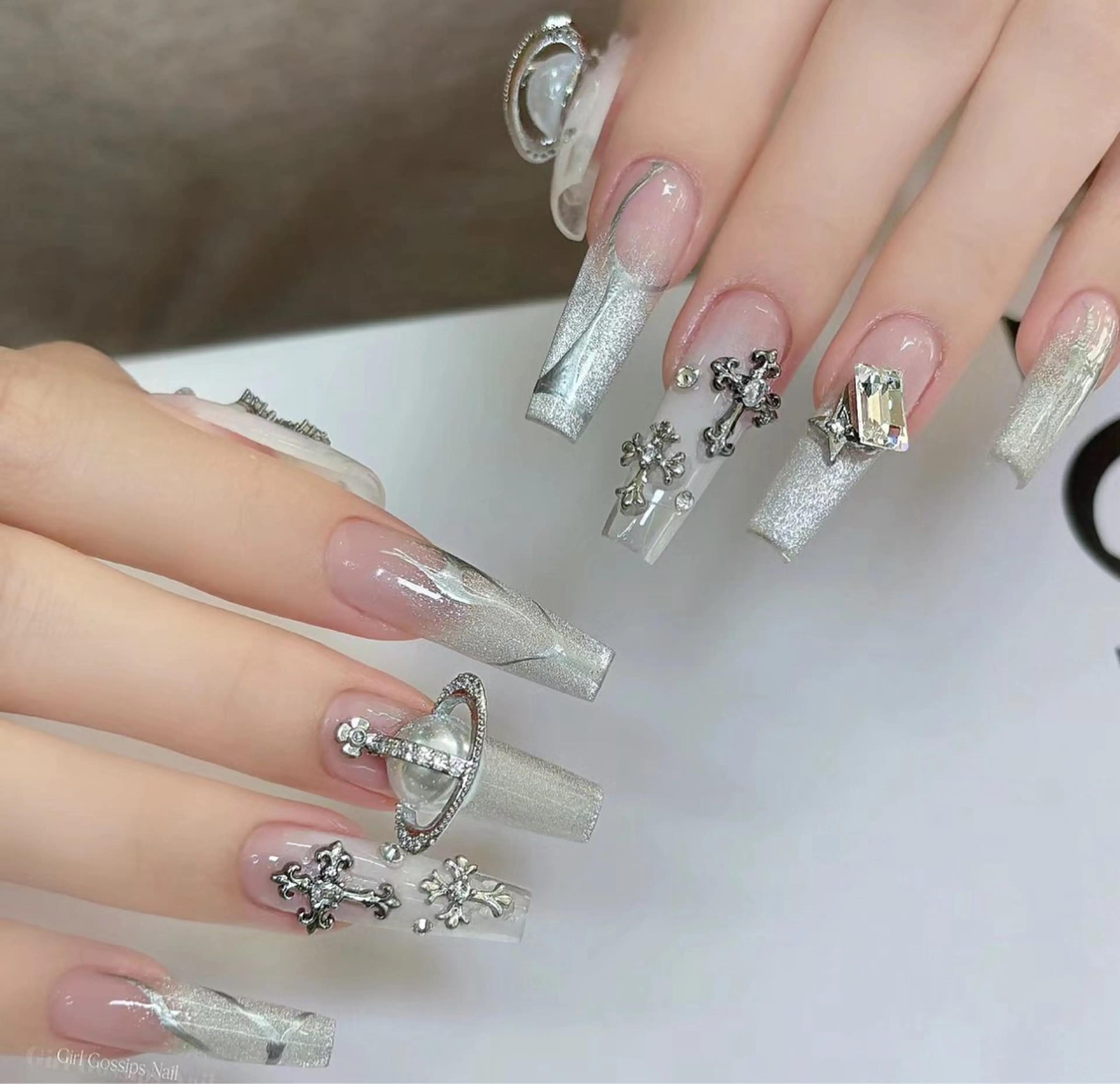 ネイル Lynn_ Nailのネイルデザイン