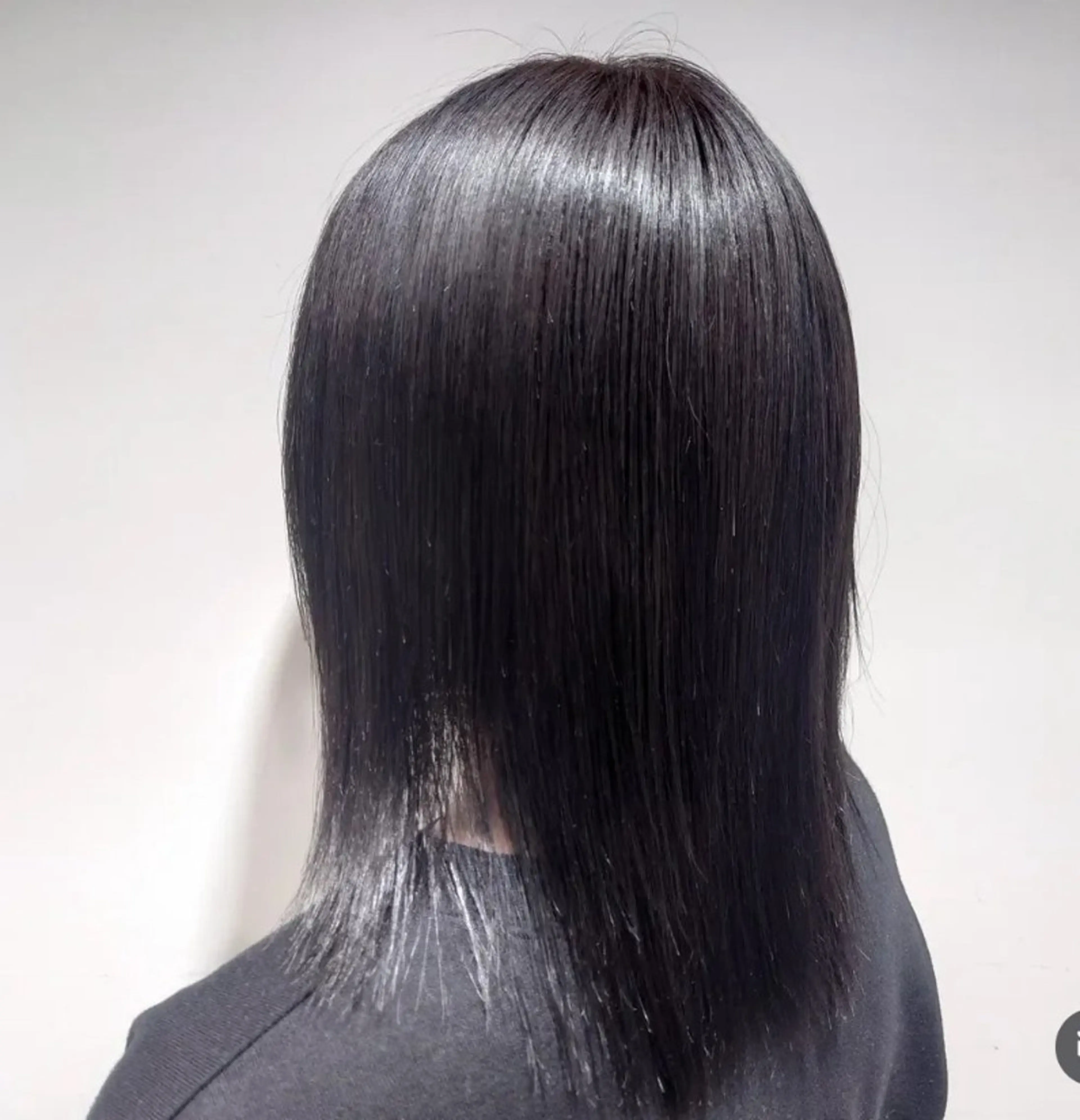 カラー アッシュ アッシュグレー ヘアカラー 八木琉河/ハイトーン カラー/ブリーチのヘアスタイル