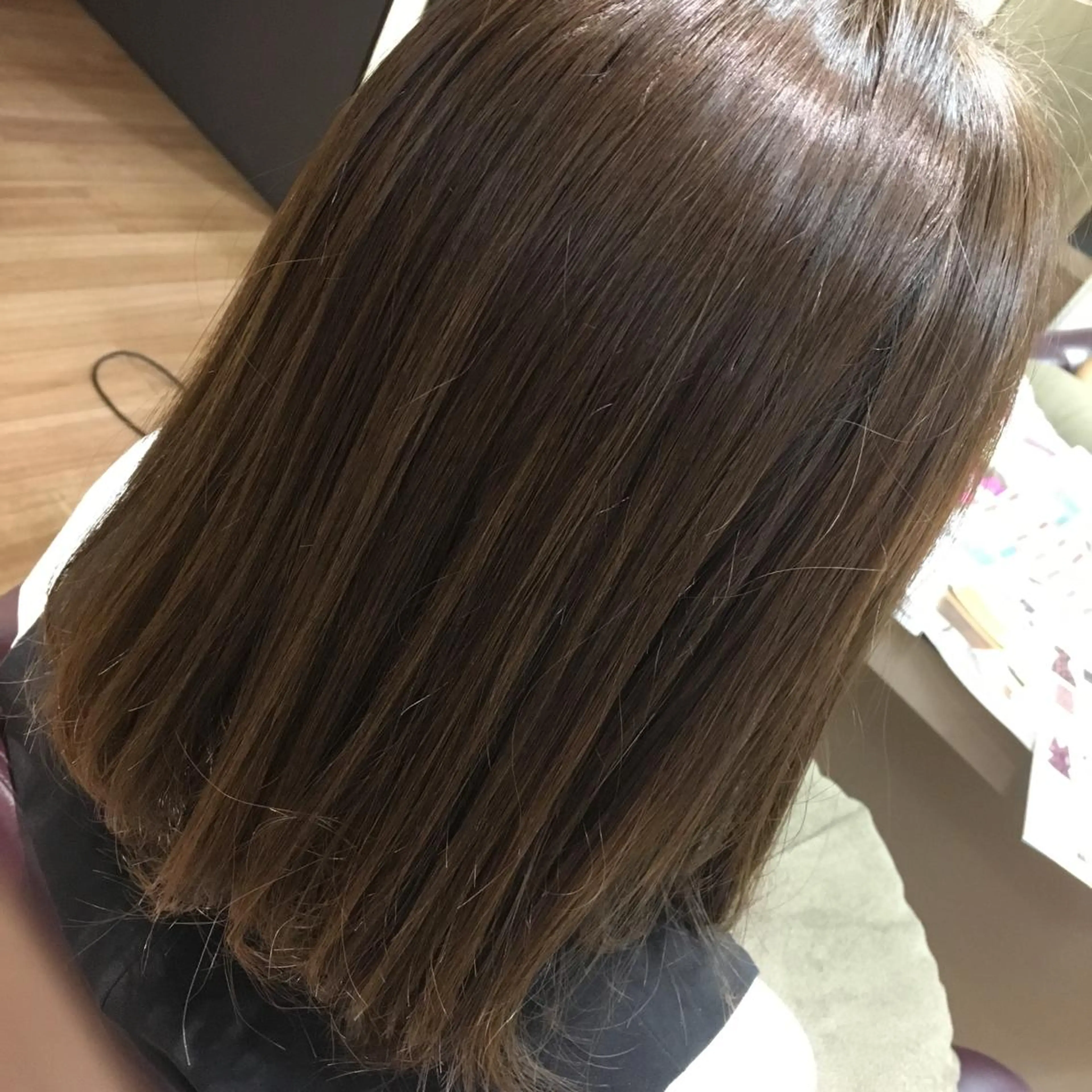 セミロング アッシュ ルシードスタイルルッツ所属・佐川 絢のヘアスタイル