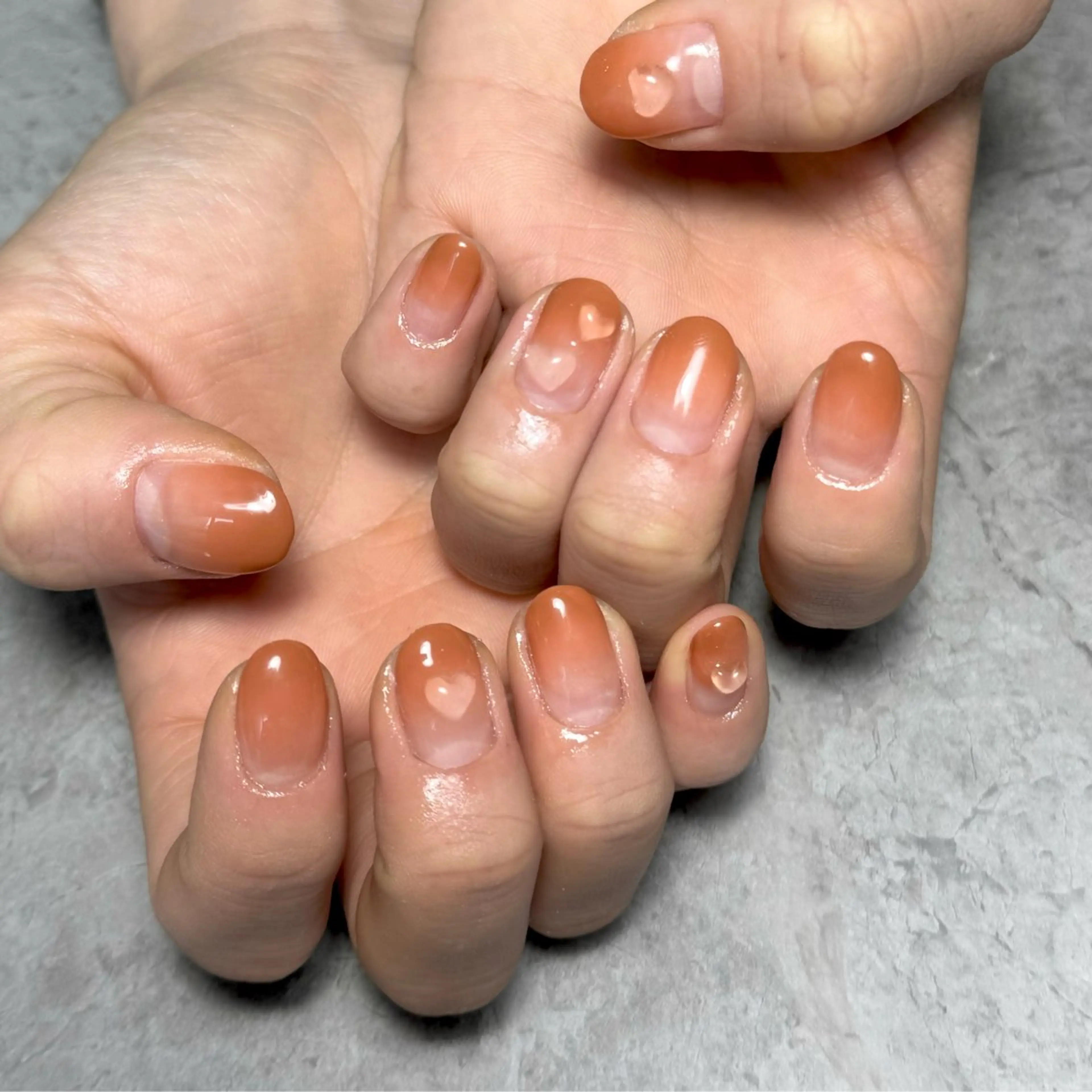 ネイル クリアネイル グラデーション ハート シンプルネイル 春ネイル ハンドネイル Nail Salon Lillion【リリオン】所属・lillion karenのネイルデザイン