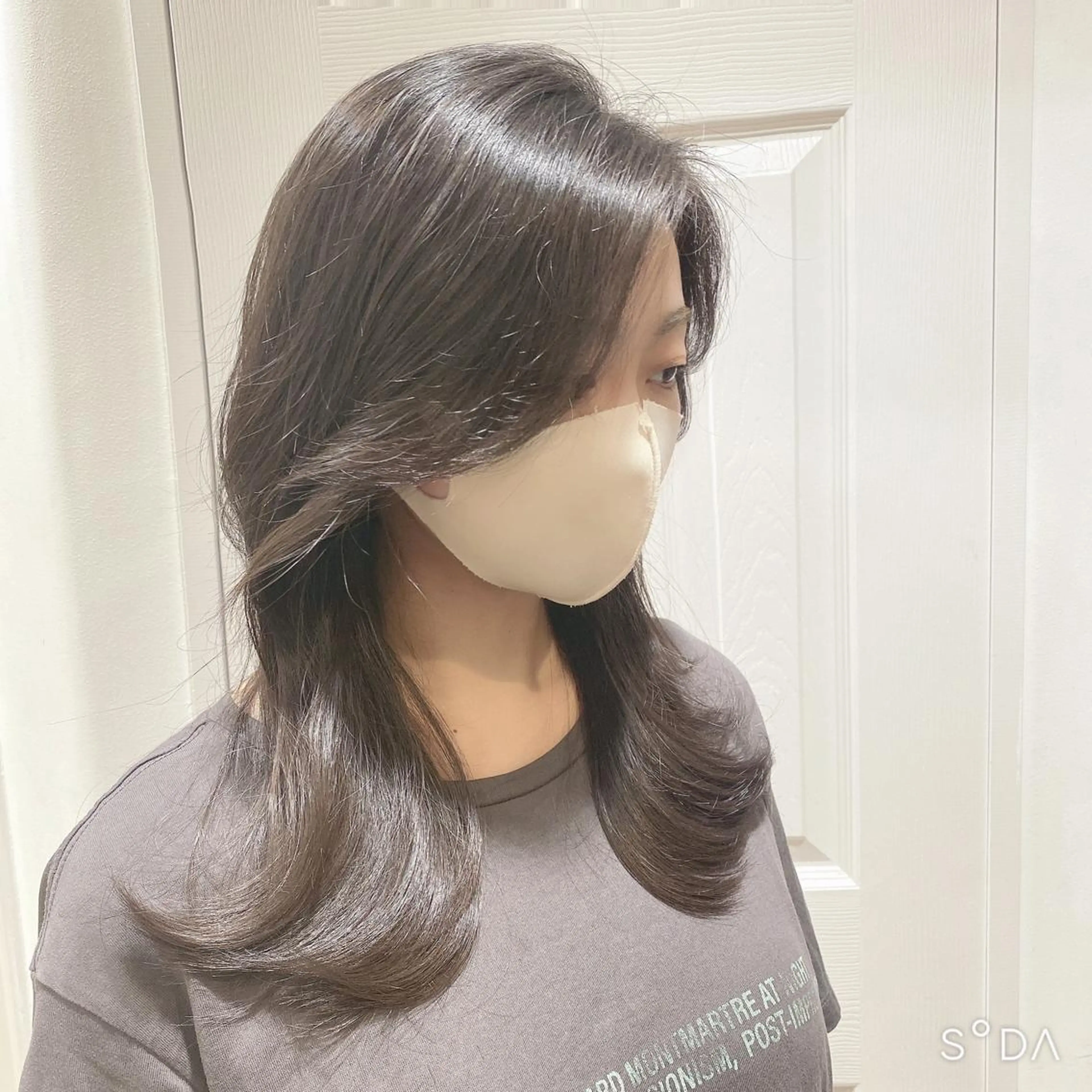 ミディアム カット La paix所属・パーソナルカラー lapiax阿部のヘアスタイル