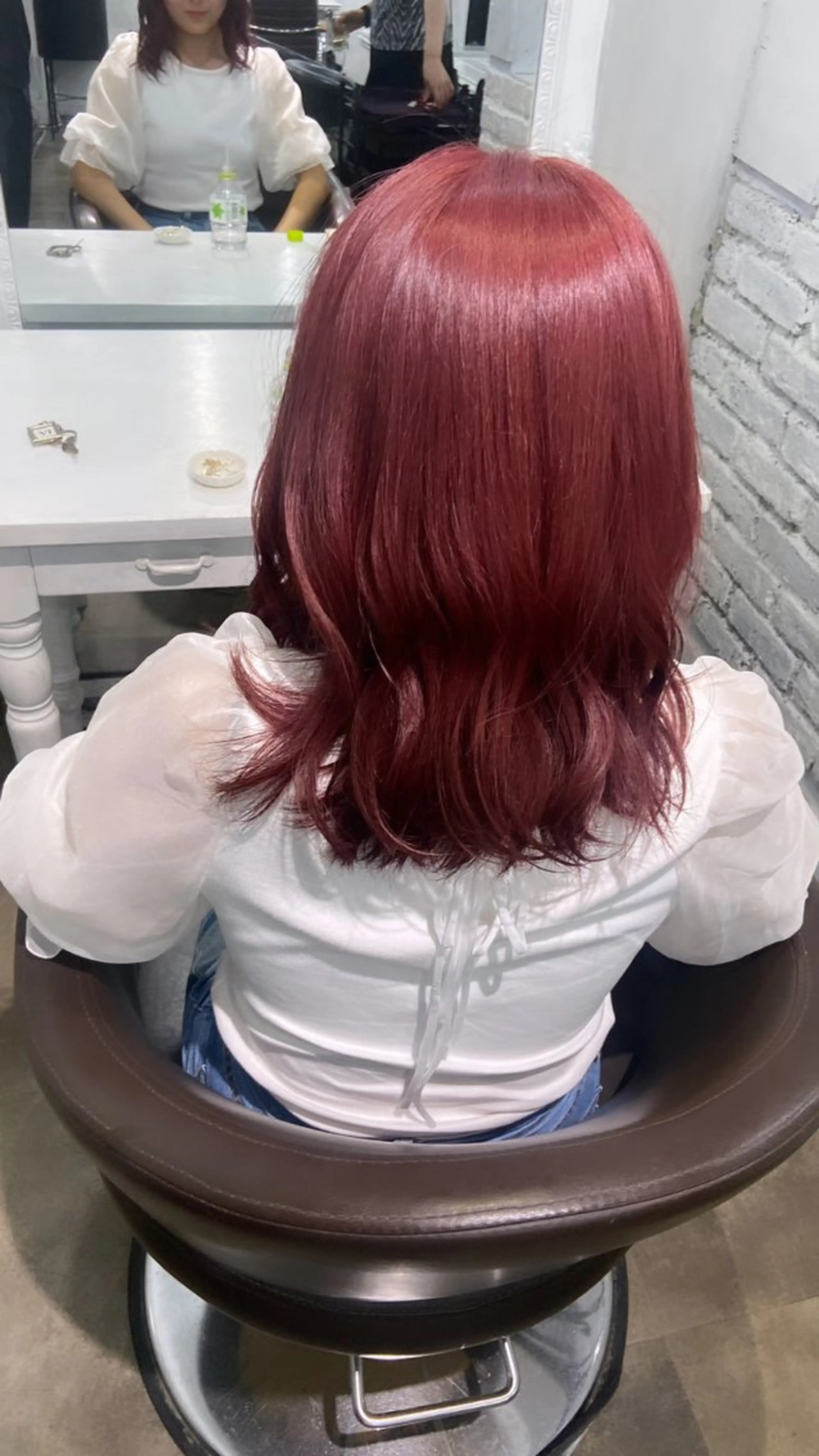 セミロング カラー ベージュカラー ブリーチ 抜きっぱなしブロンド ブロンド ケアブリーチ ヘアカラー トリートメント SALOWIN札幌大通り所属・札幌ハイトーン/ ブリーチカラー/ドイのヘアスタイル