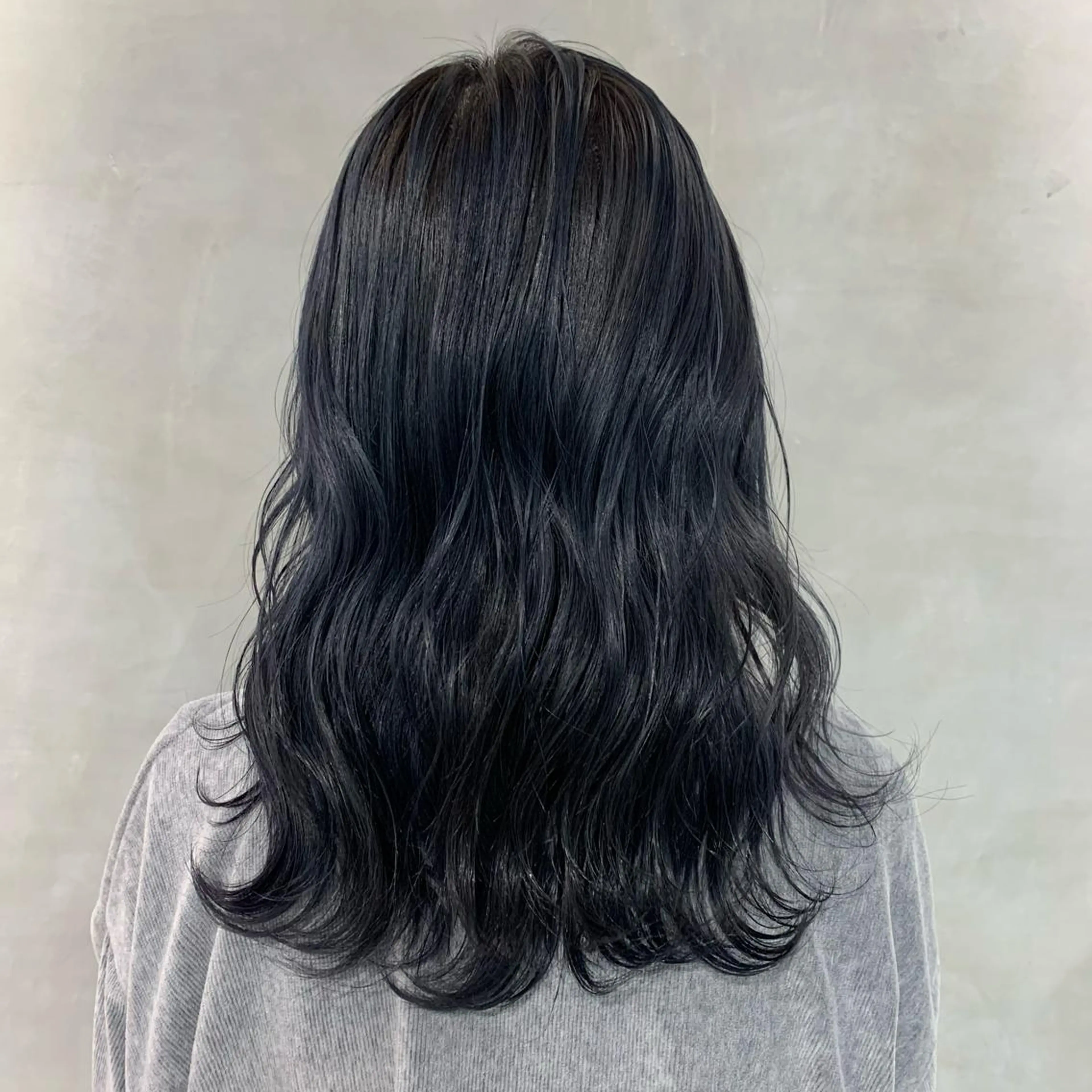 セミロング カラー 黒髪 ブルーカラー ブルーブラック カット ヘアカラー トリートメント 🌹似合わせカラー/ 酸性縮毛🌹野本麗奈のヘアスタイル