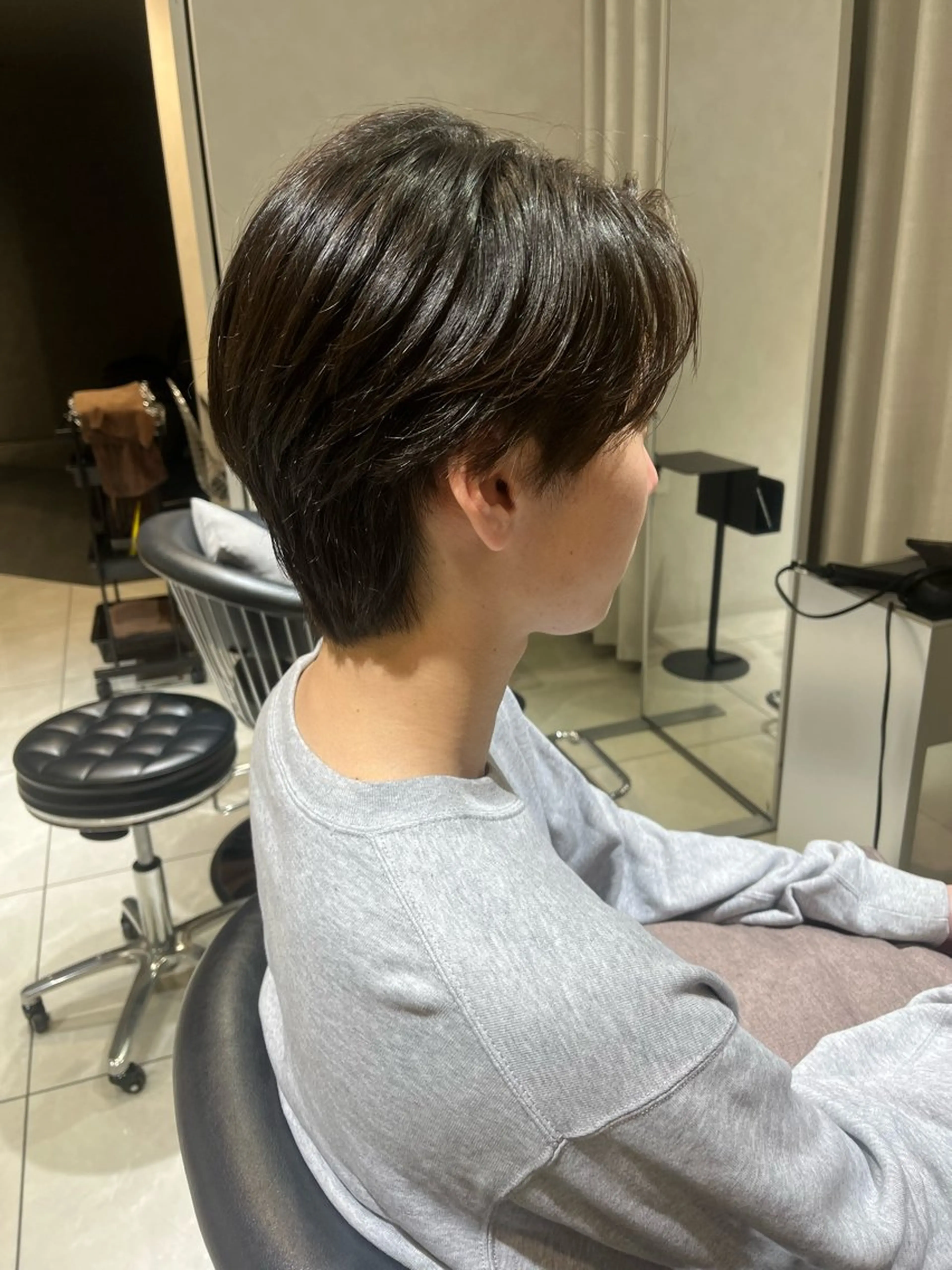 メンズ カット トリートメント ヘッドスパ 韓国メンズ特化 ダウン・毛流れパーマのヘアスタイル