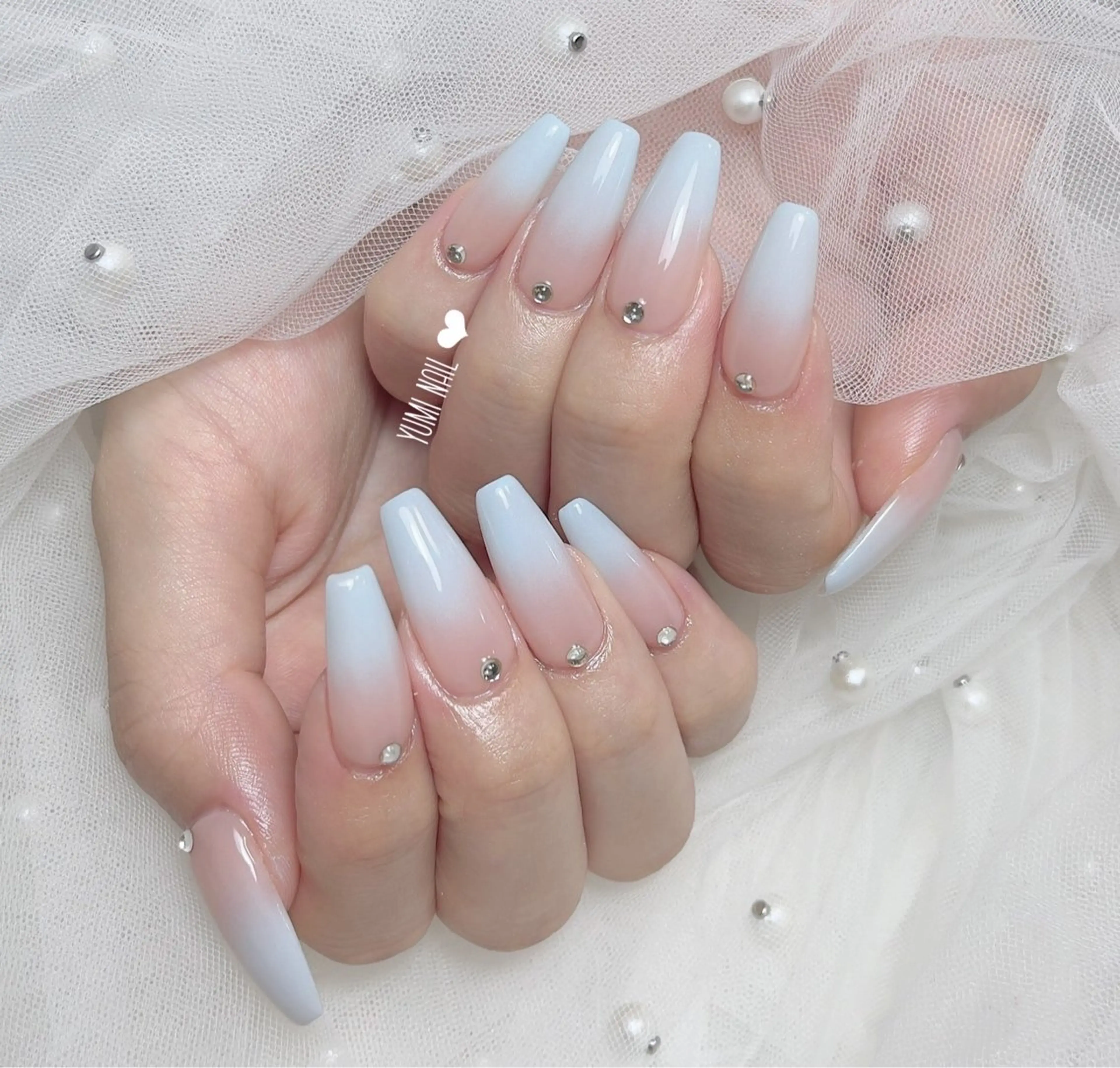 ネイル ハンドネイル 𝐲𝐮𝐦𝐢🎀 デザイン長さ出し専門のネイルデザイン
