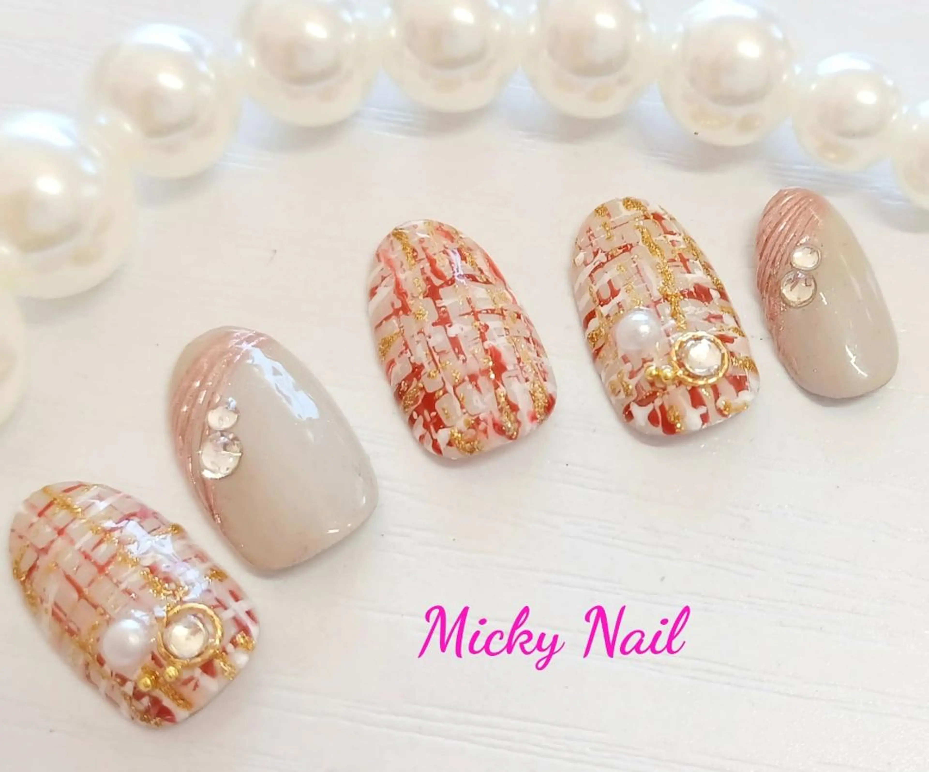 ミディアム ネイル ピンク ツイードネイル Micky nail chikushinoのネイルデザイン