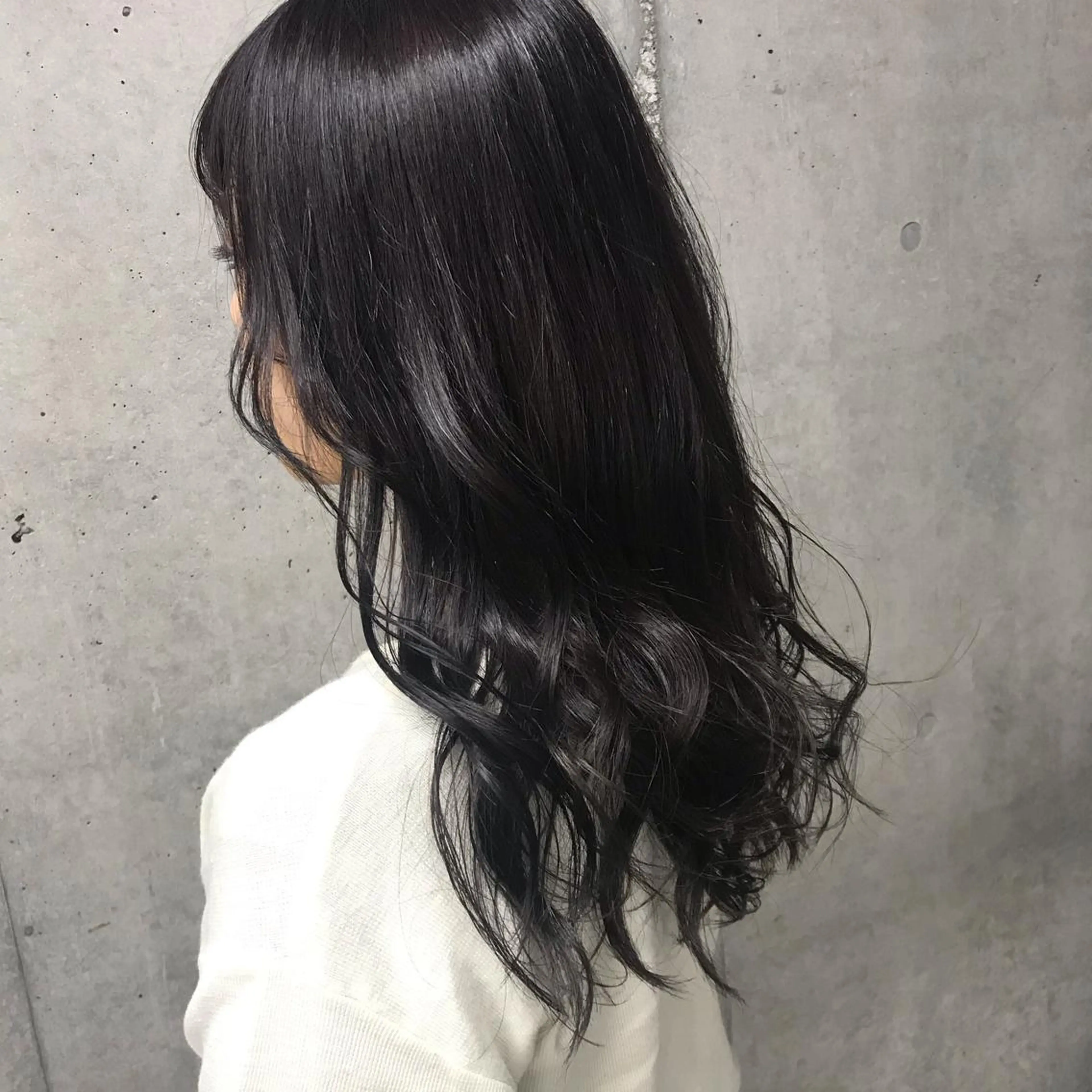 セミロング 横山 奈央のヘアスタイル