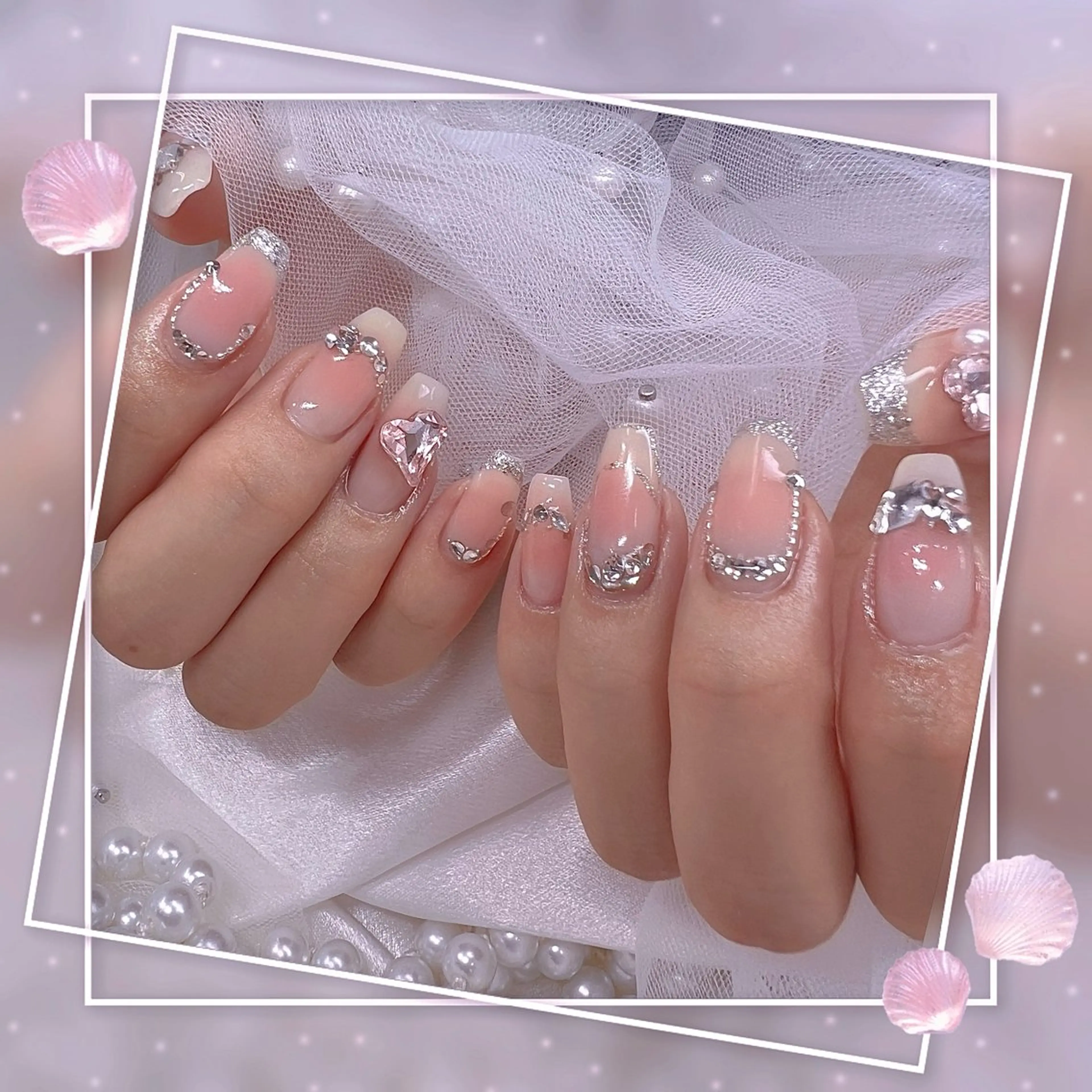 ネイル チークネイル ガーリー グラデーション マグネットネイル ピンク ハンドネイル Chill Nailsalonのネイルデザイン